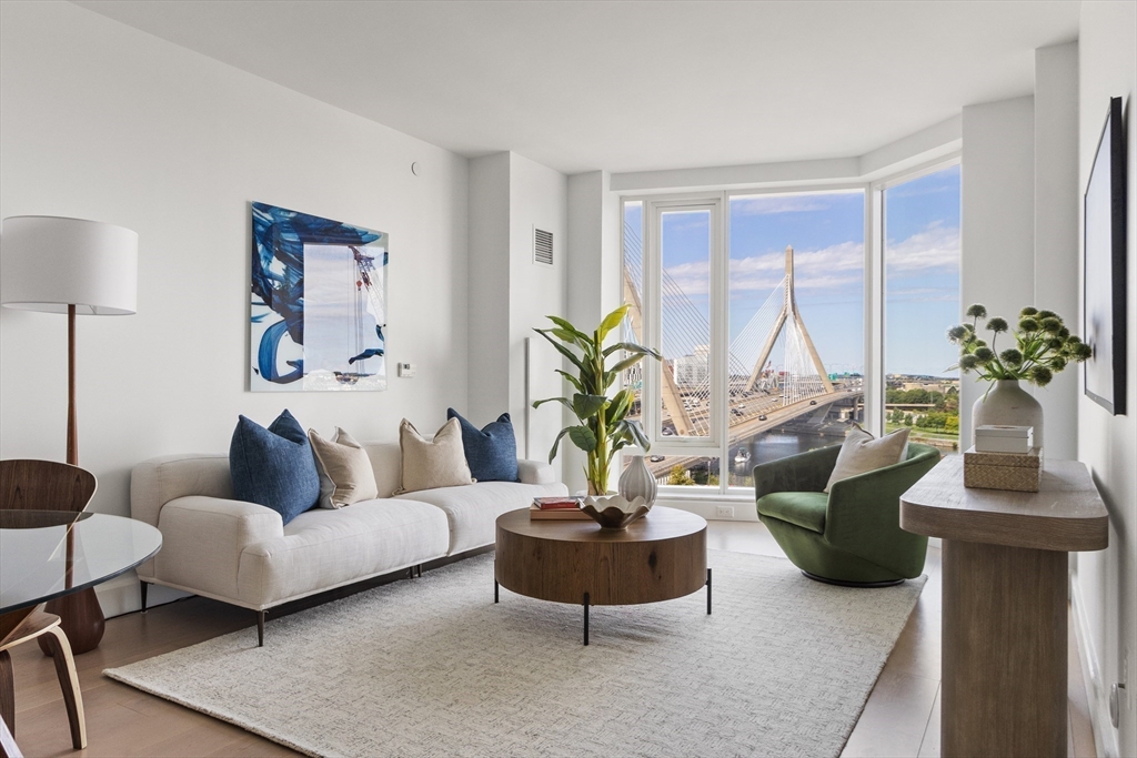 100 Lovejoy Wharf Unit: 9-E