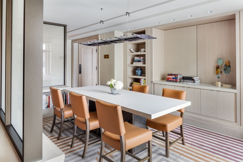 100 Lovejoy Wharf Unit: 9-E