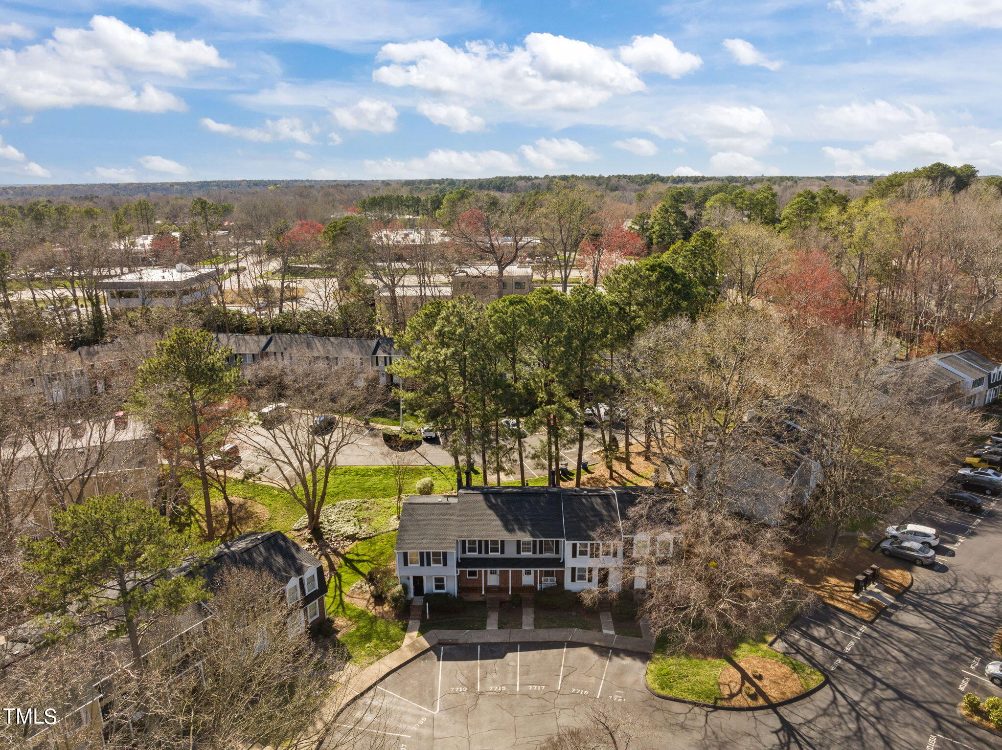 7717 Kingsberry Court
