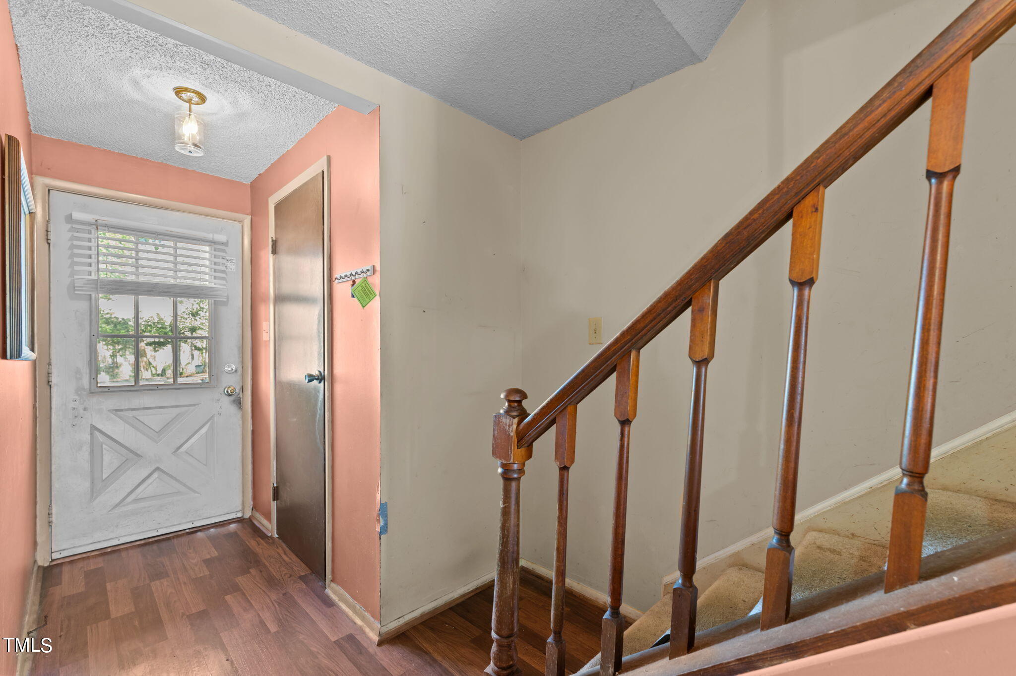 7717 Kingsberry Court