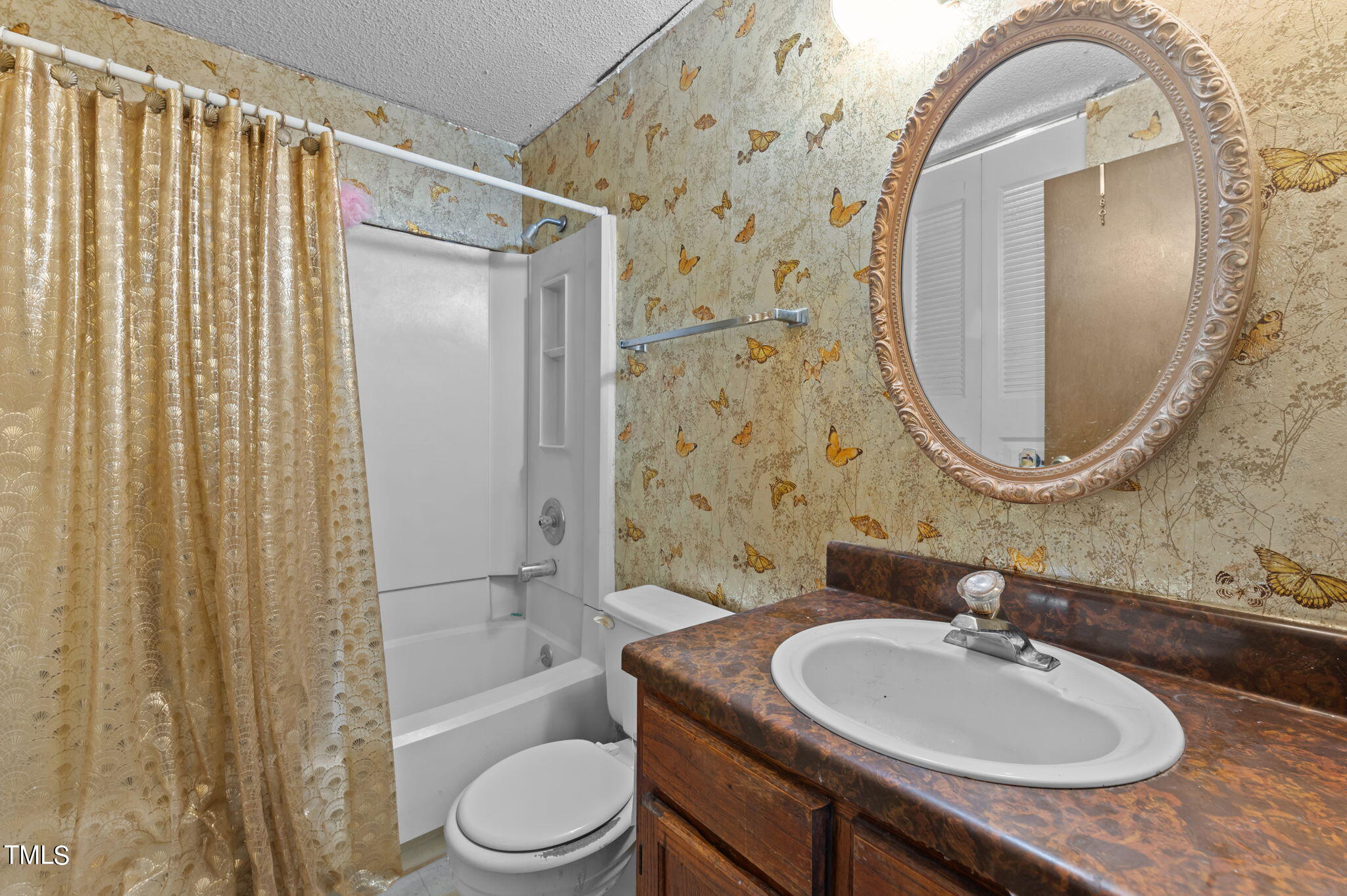 7717 Kingsberry Court