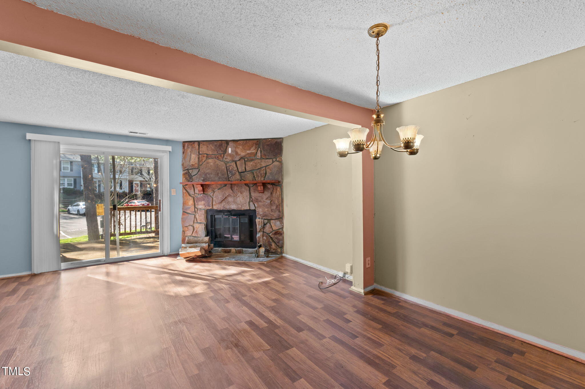 7717 Kingsberry Court