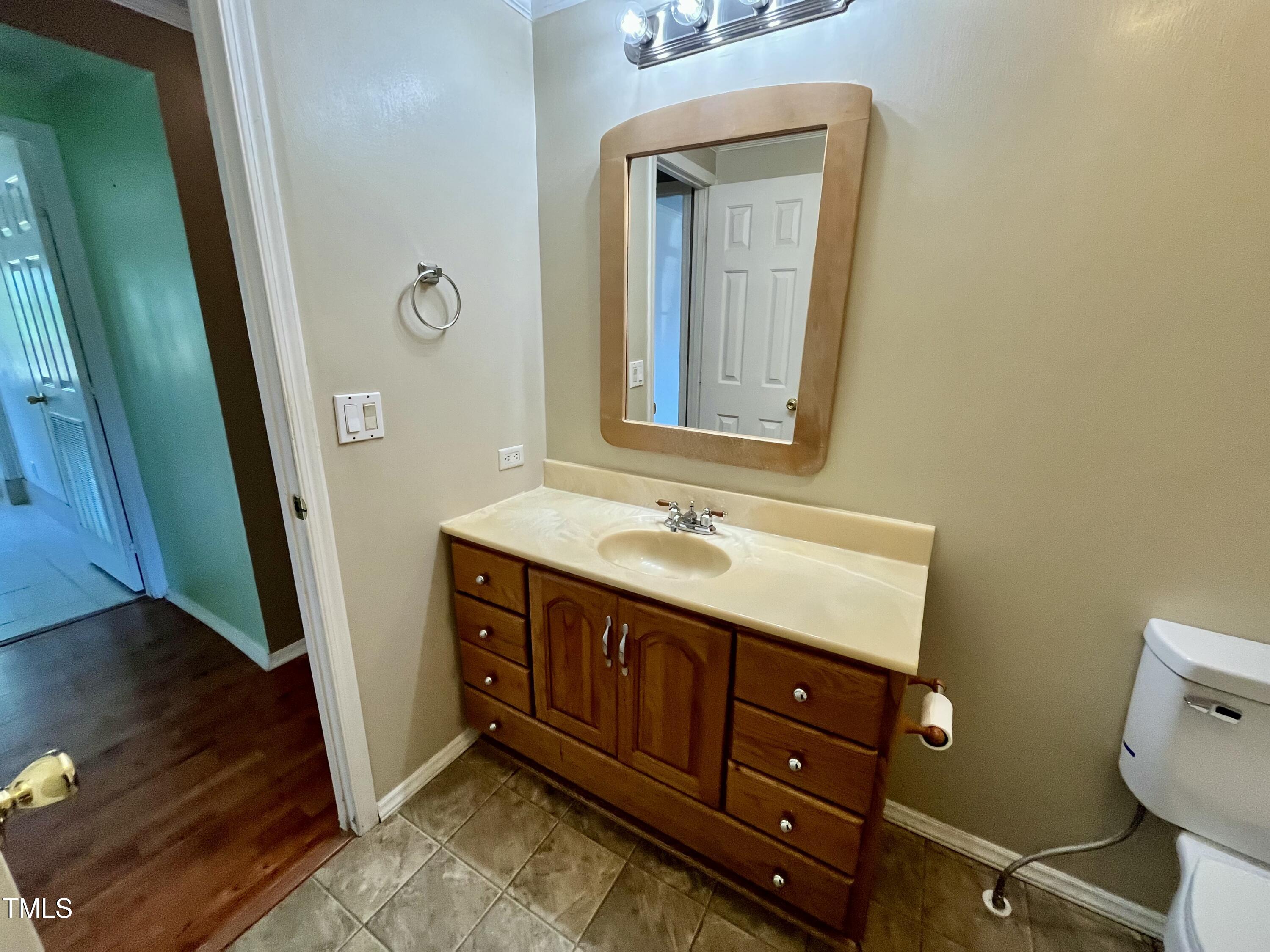 8516 Wayfair Court