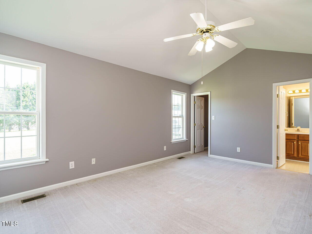 102 Westlake Drive
