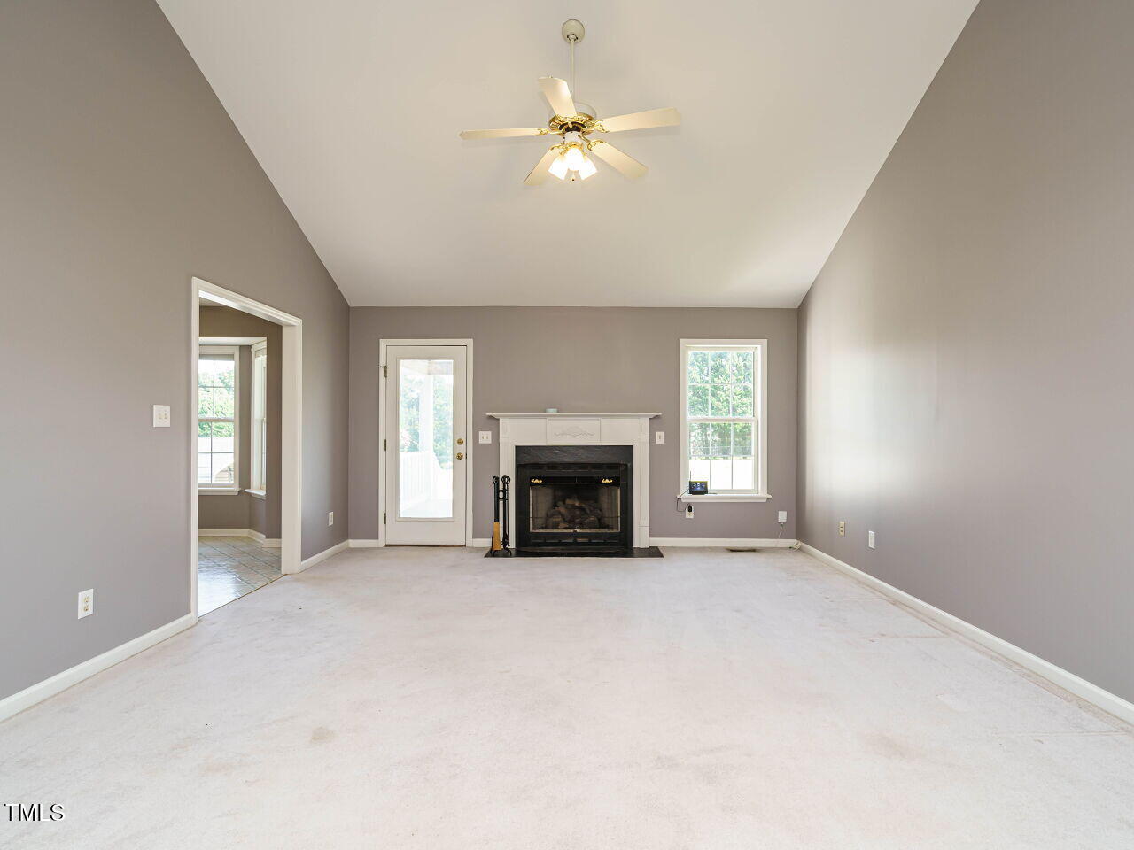 102 Westlake Drive