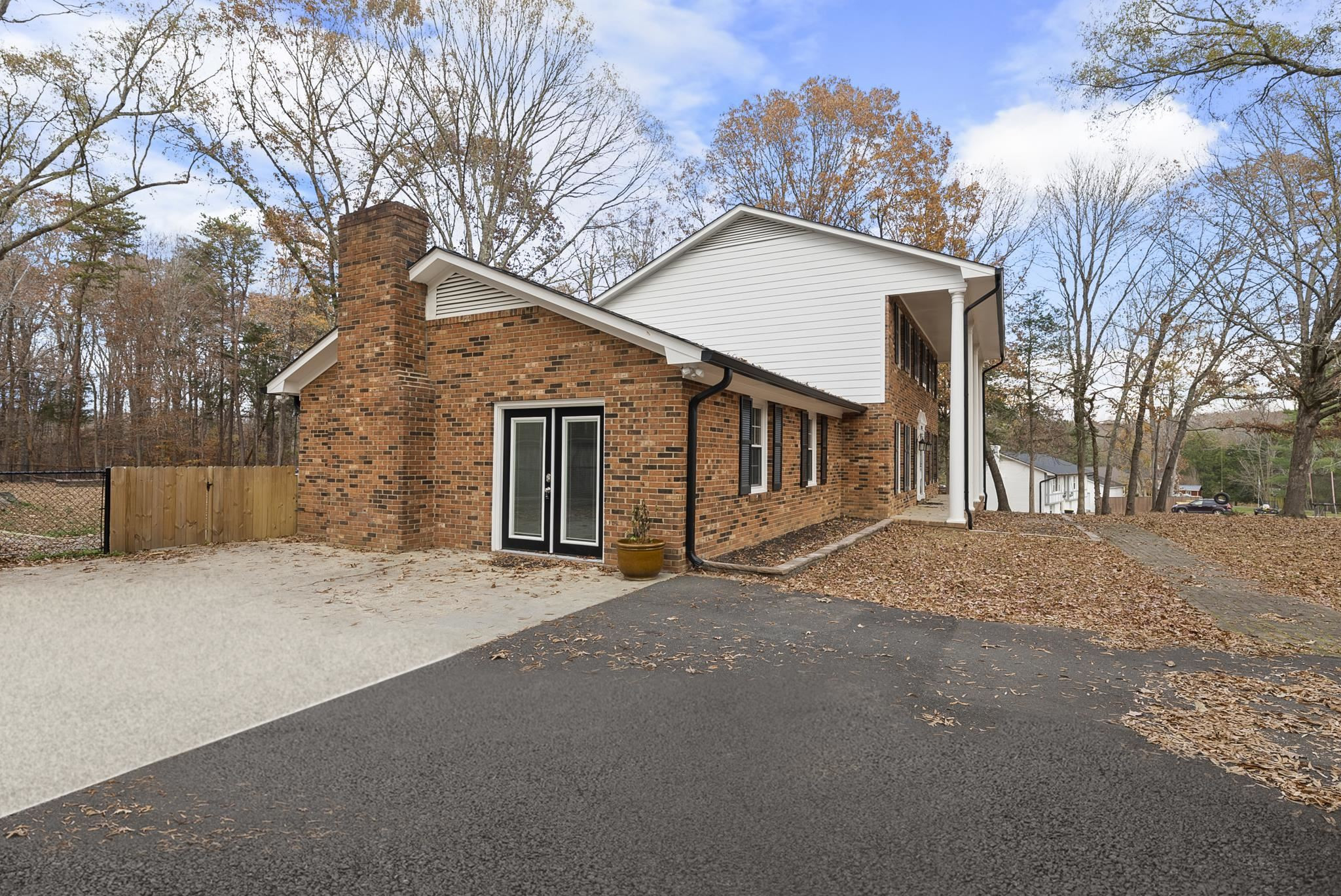 2926 Little River Drive