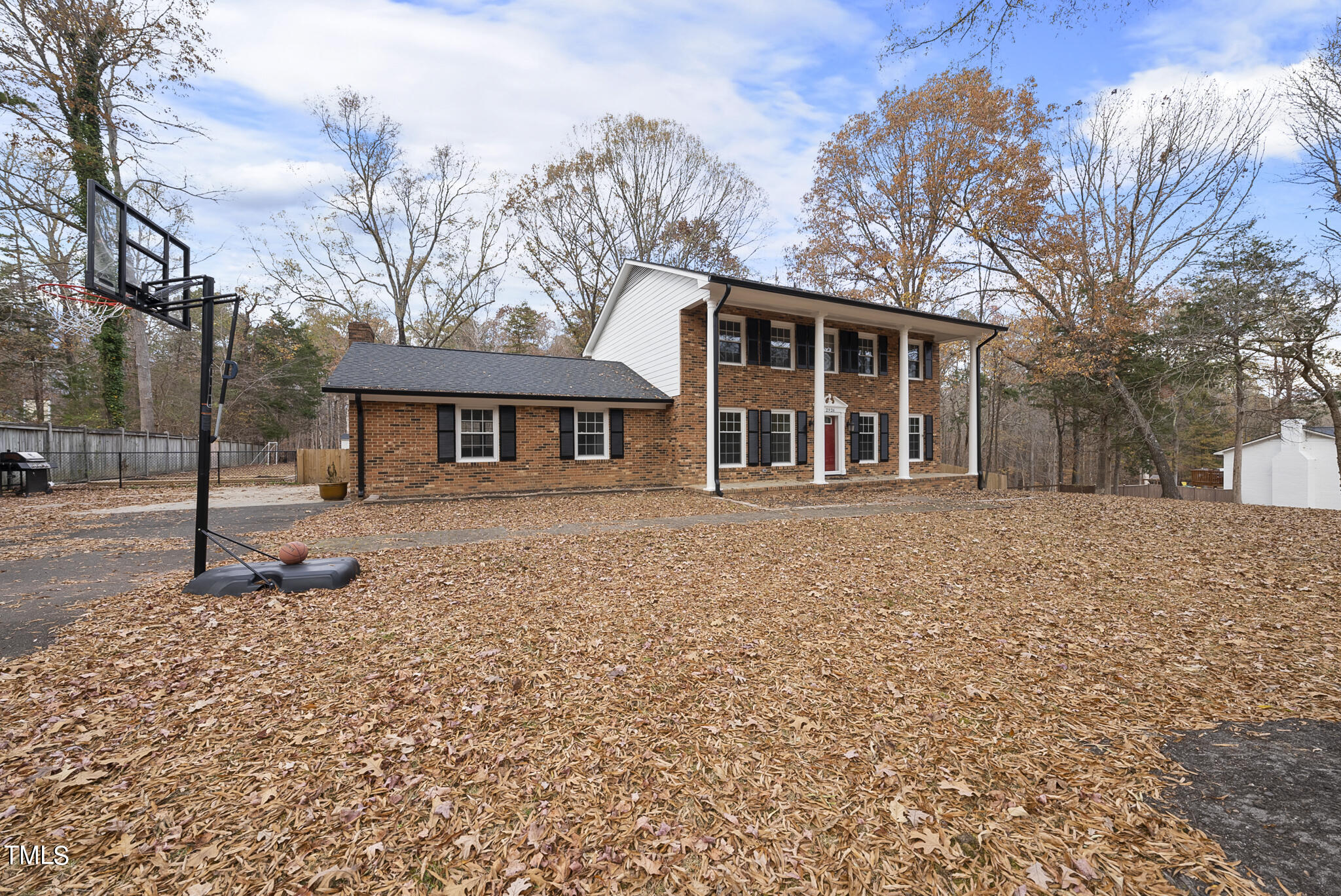 2926 Little River Drive