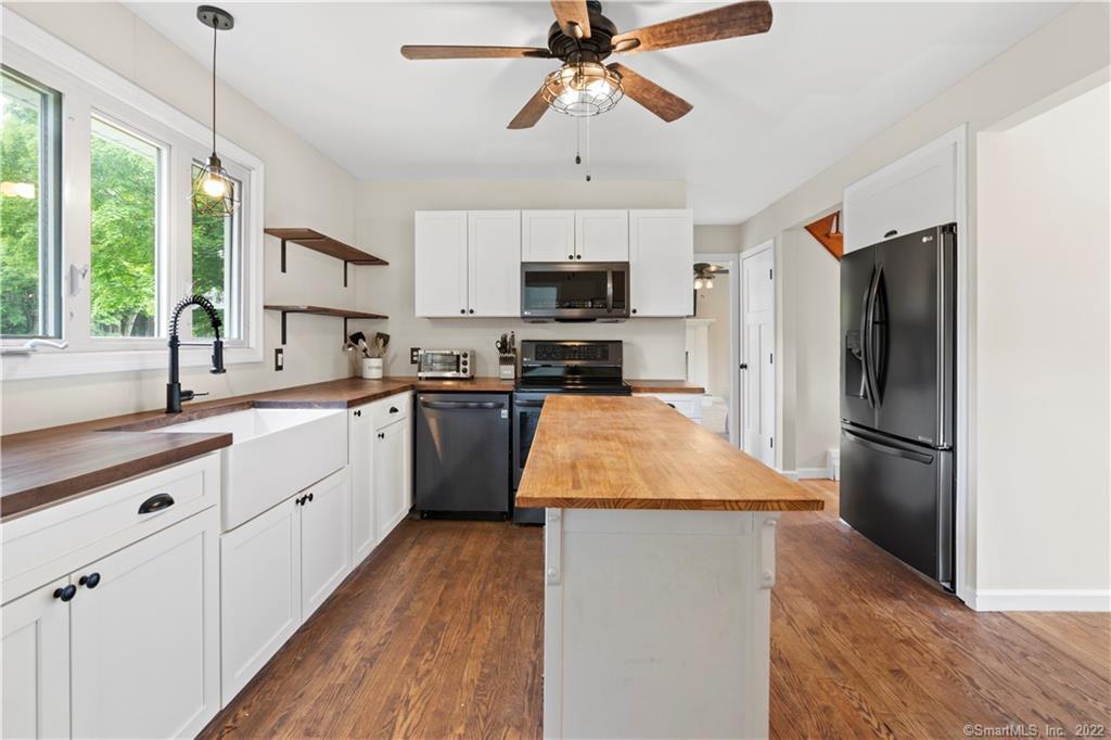 285 North Grand Street