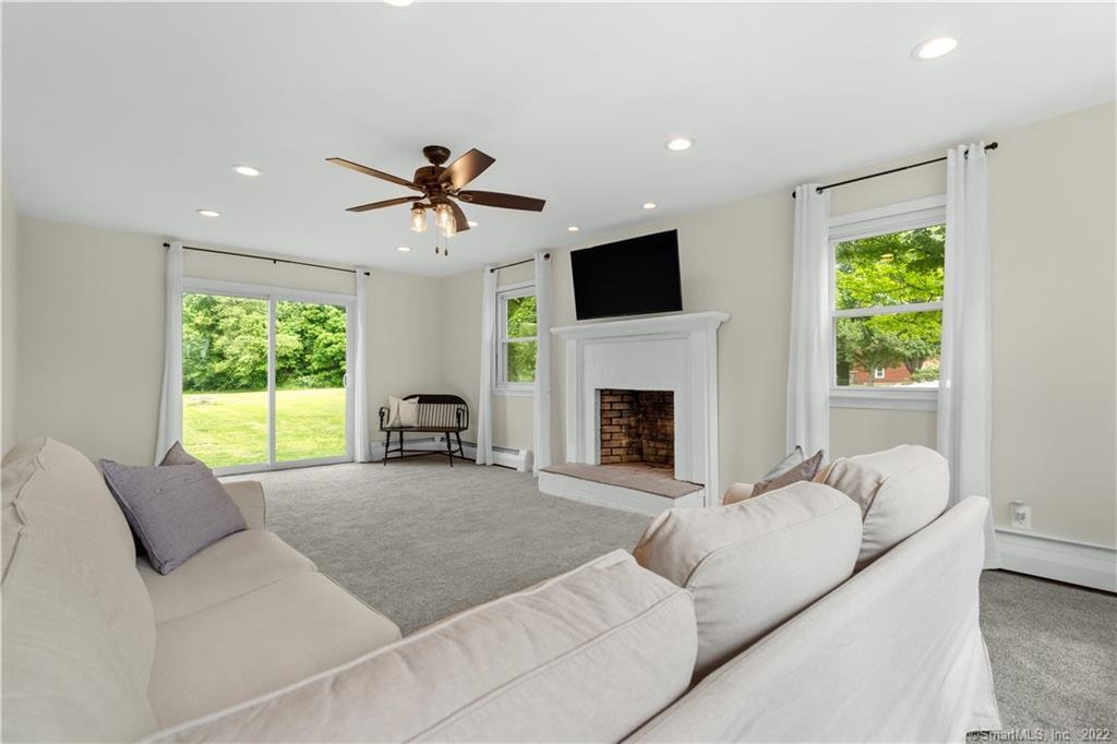 285 North Grand Street