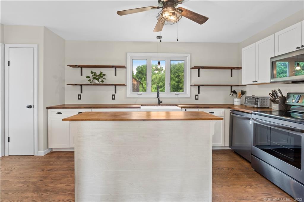 285 North Grand Street