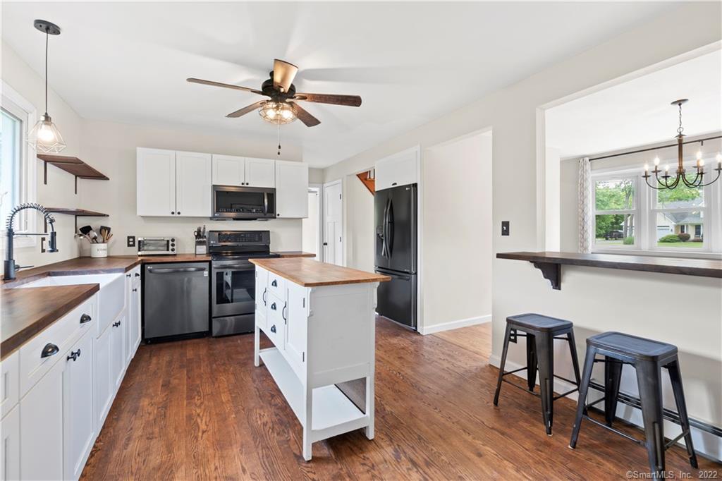 285 North Grand Street