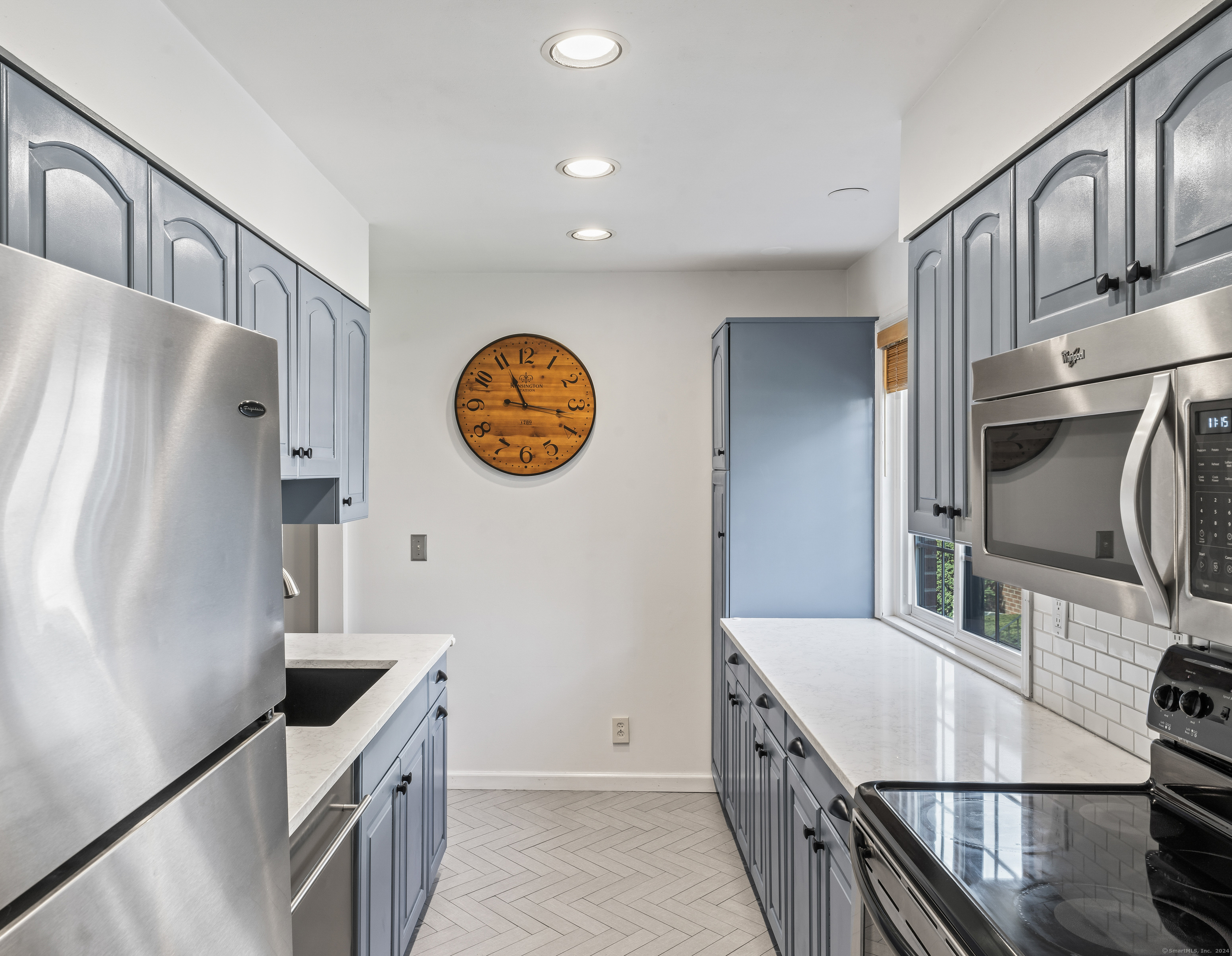 202 Soundview Avenue 20