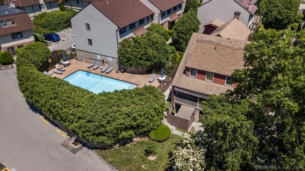 202 Soundview Avenue 20