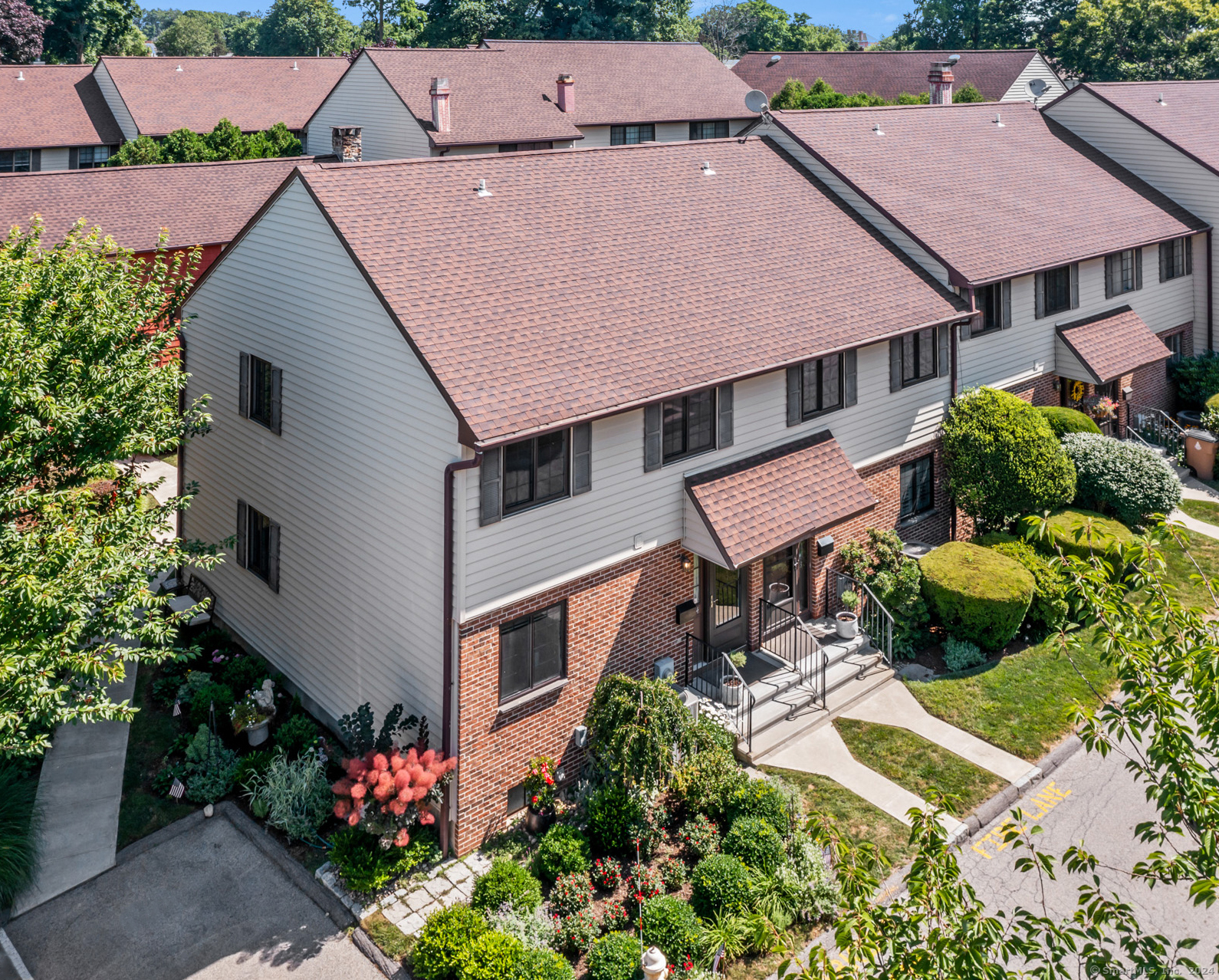 202 Soundview Avenue 14