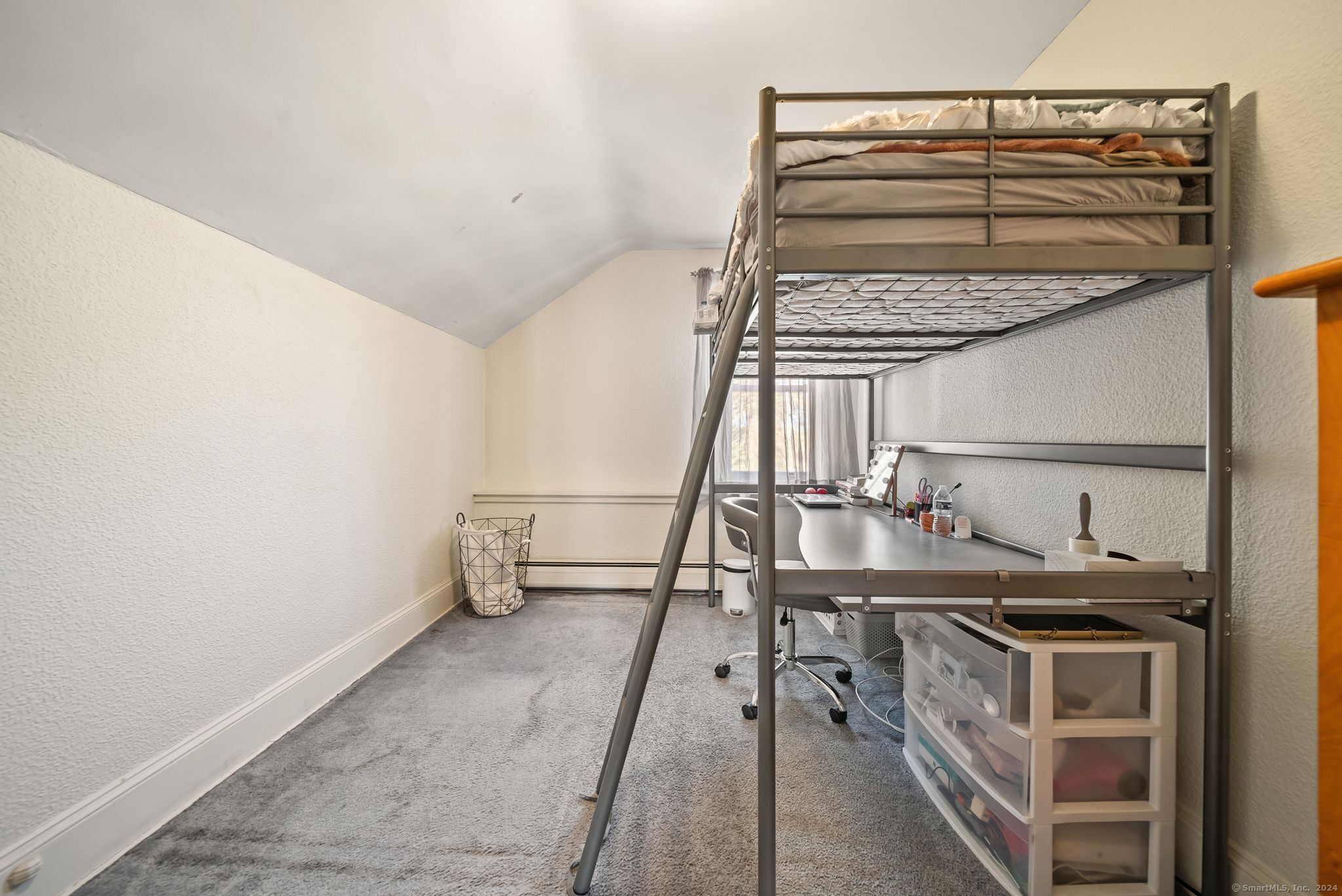 166 South Street Extension