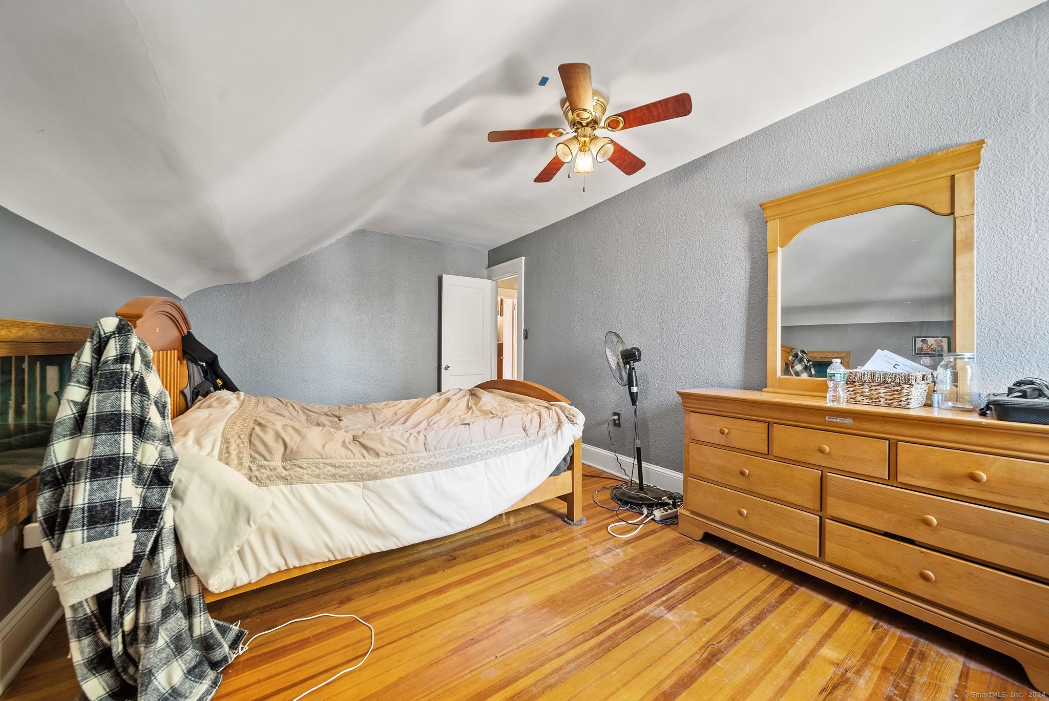 166 South Street Extension