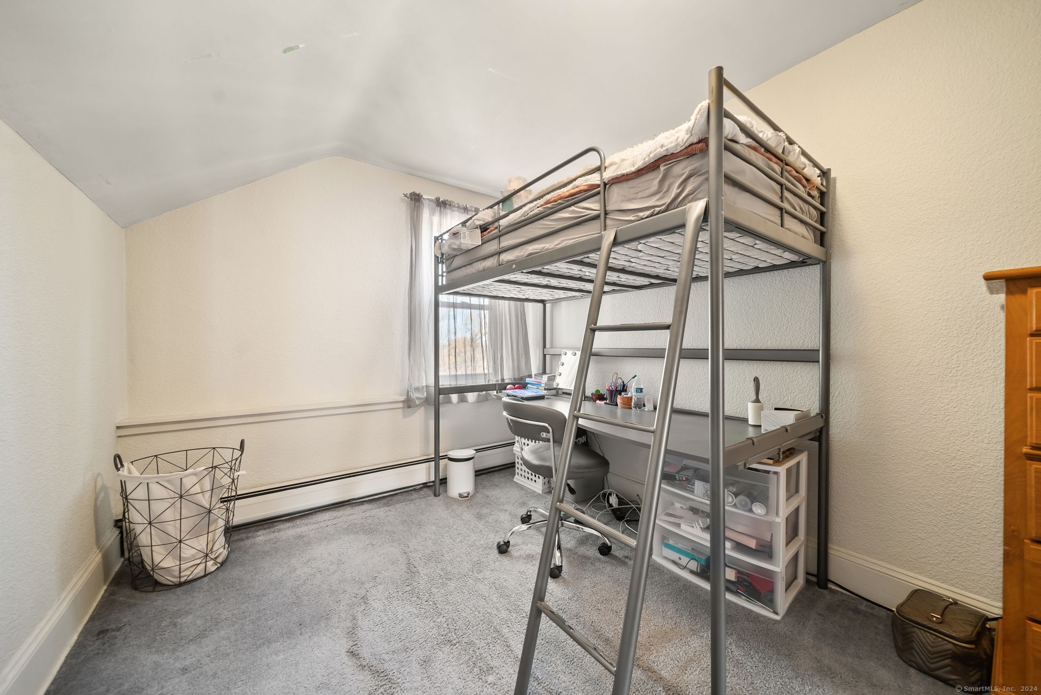 166 South Street Extension