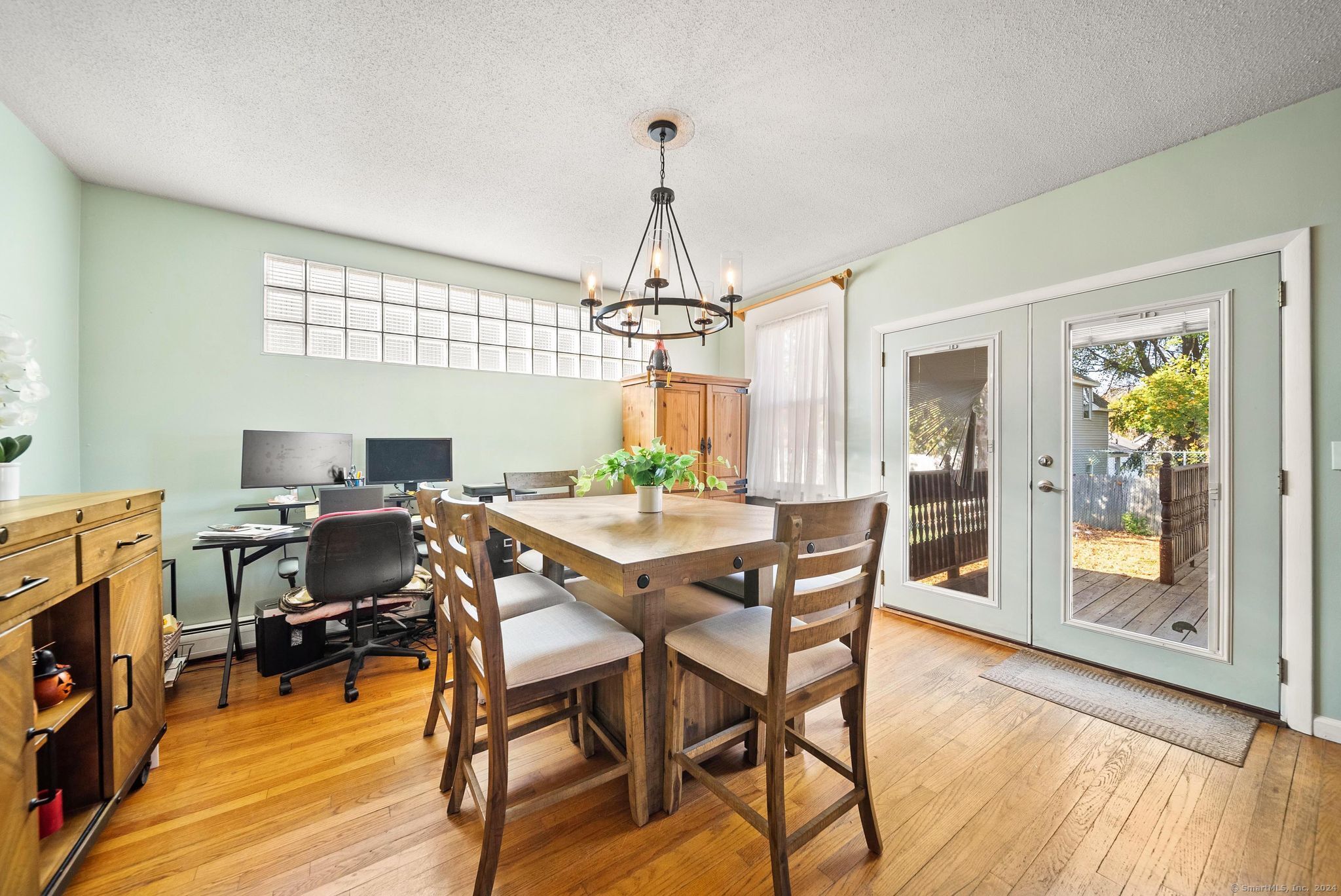 166 South Street Extension