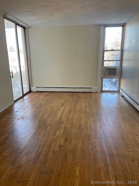 87 Glenbrook Road APT 2C