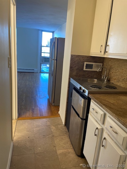 87 Glenbrook Road APT 2C