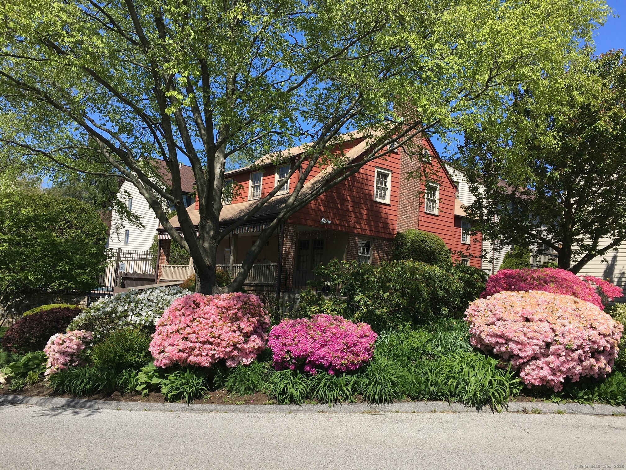 202 Soundview Avenue 16