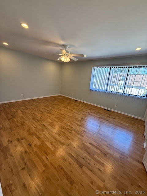 202 Soundview Avenue 16