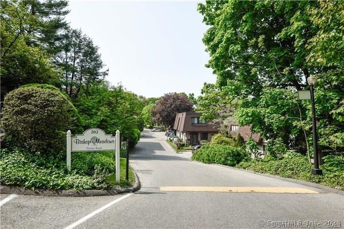 202 Soundview Avenue 16