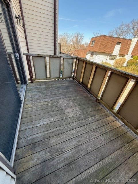 202 Soundview Avenue 16