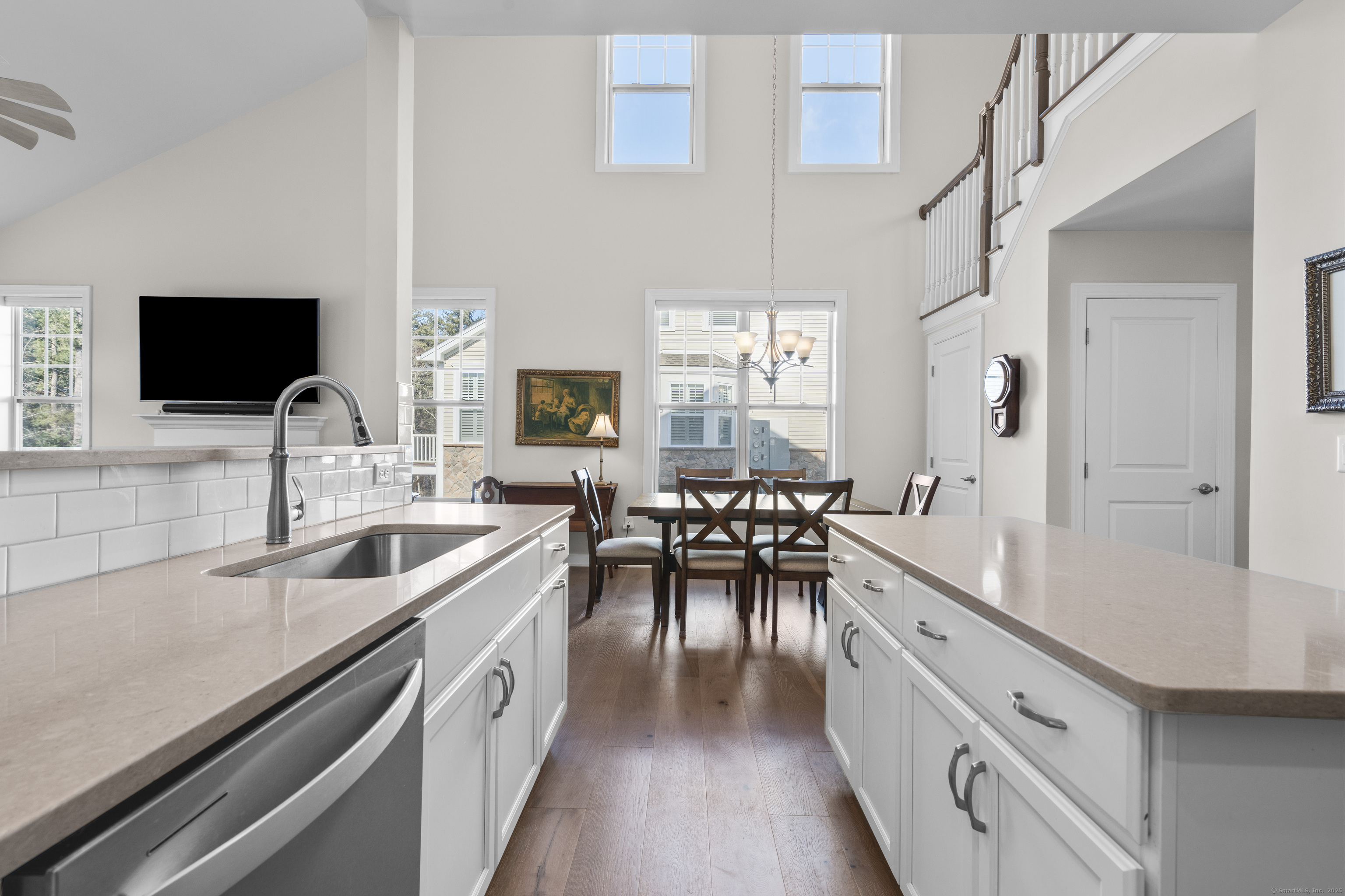 180 Ridgewood Drive 219