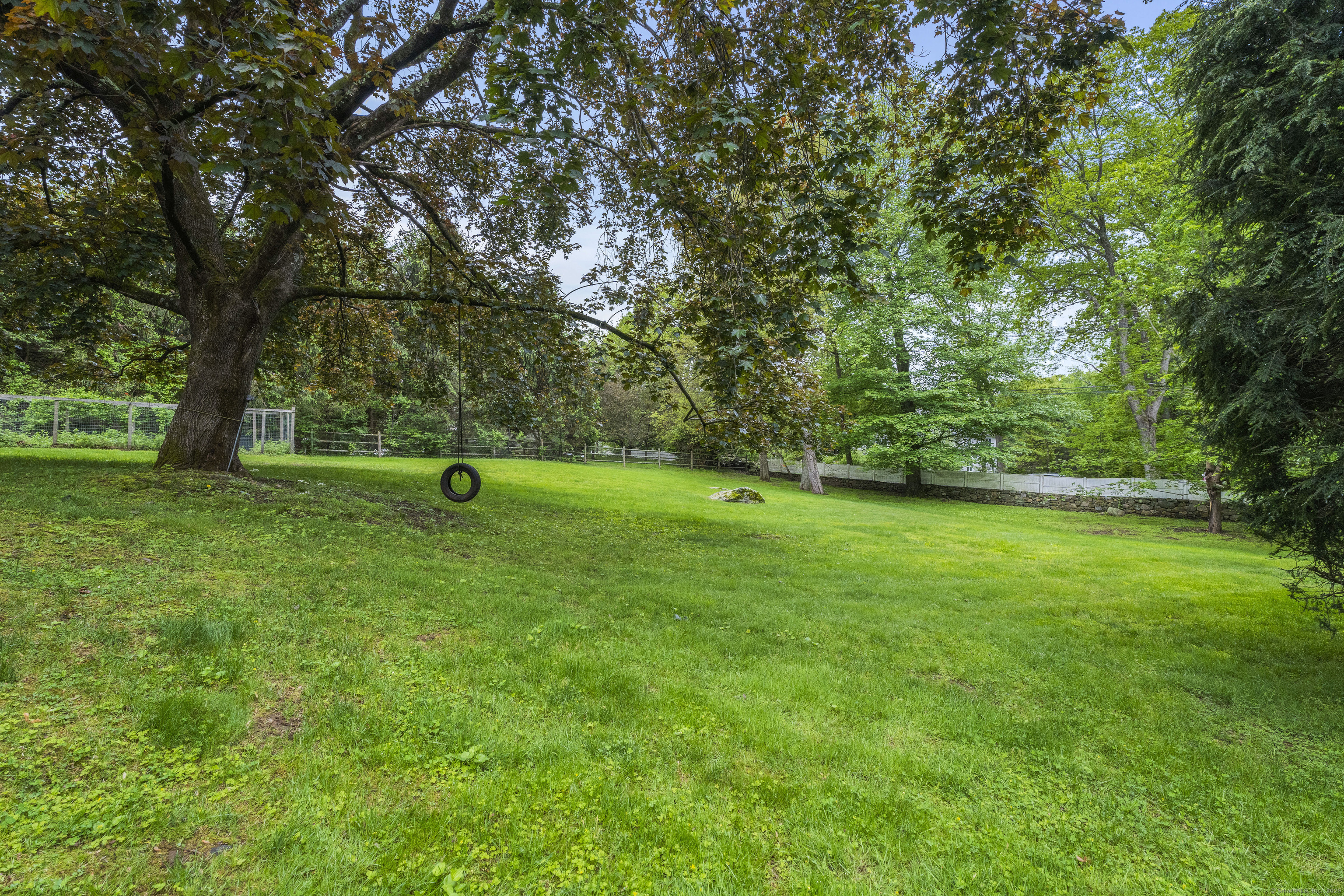 27 Blue Ribbon Drive