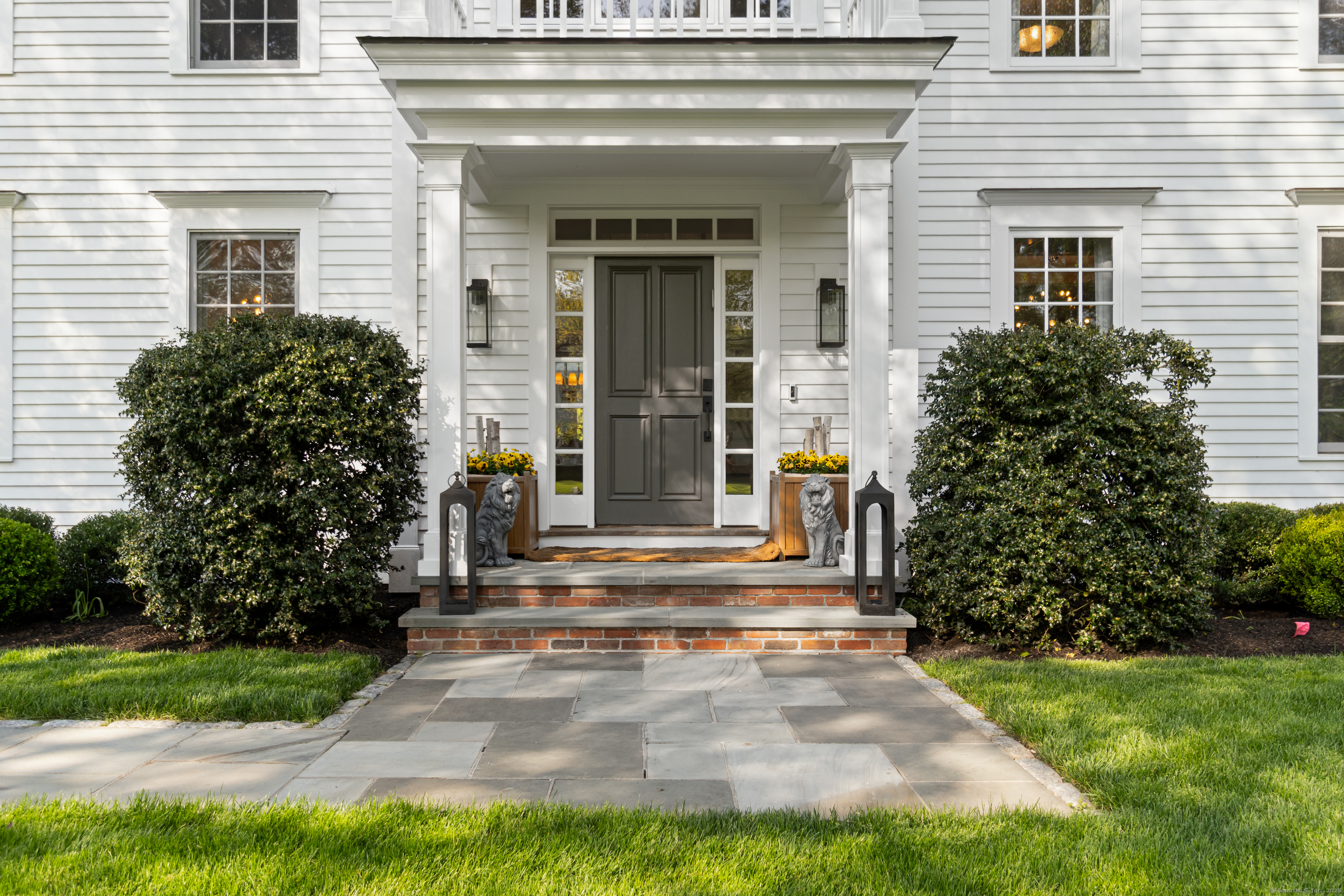 4 Silver Brook Road