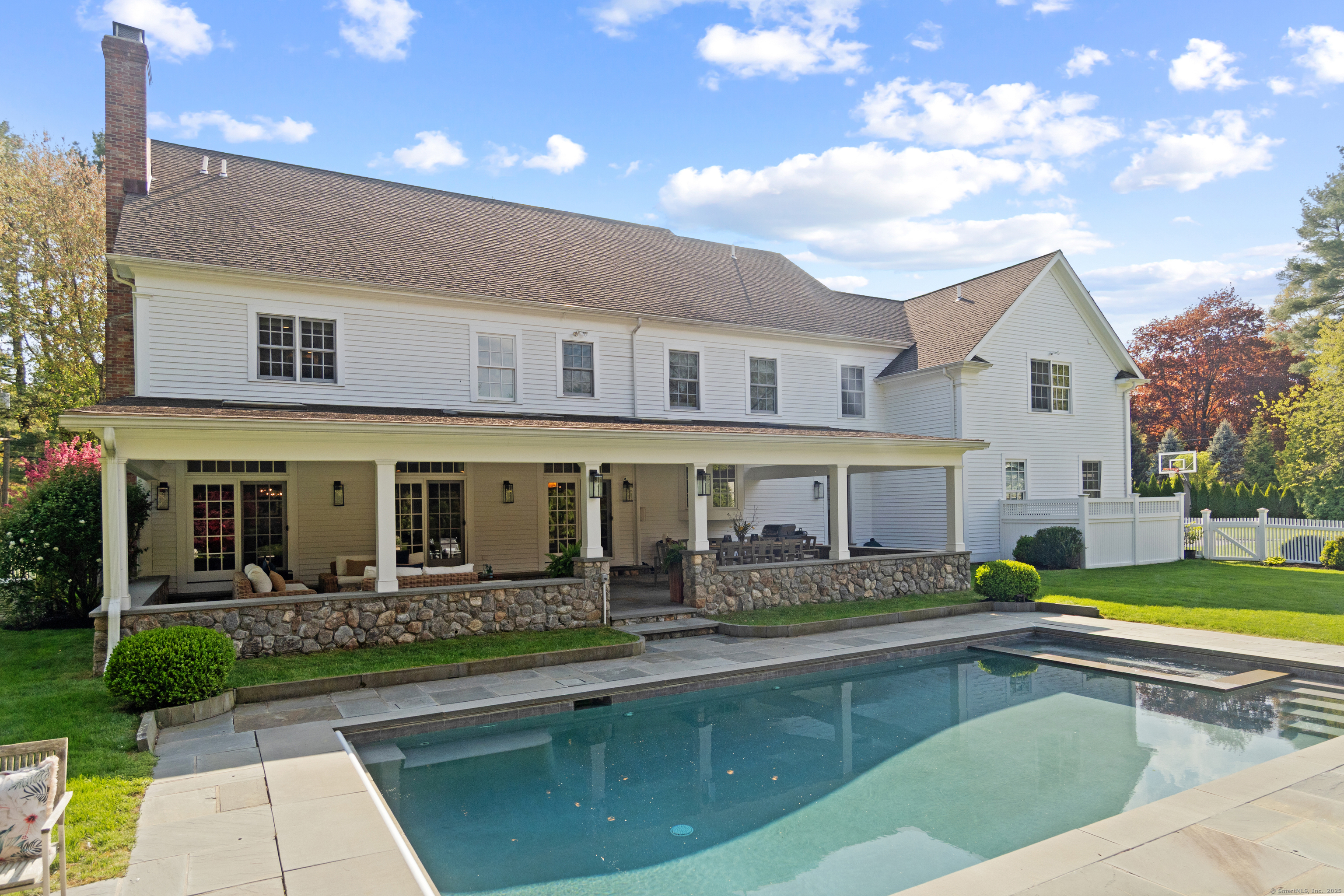 4 Silver Brook Road