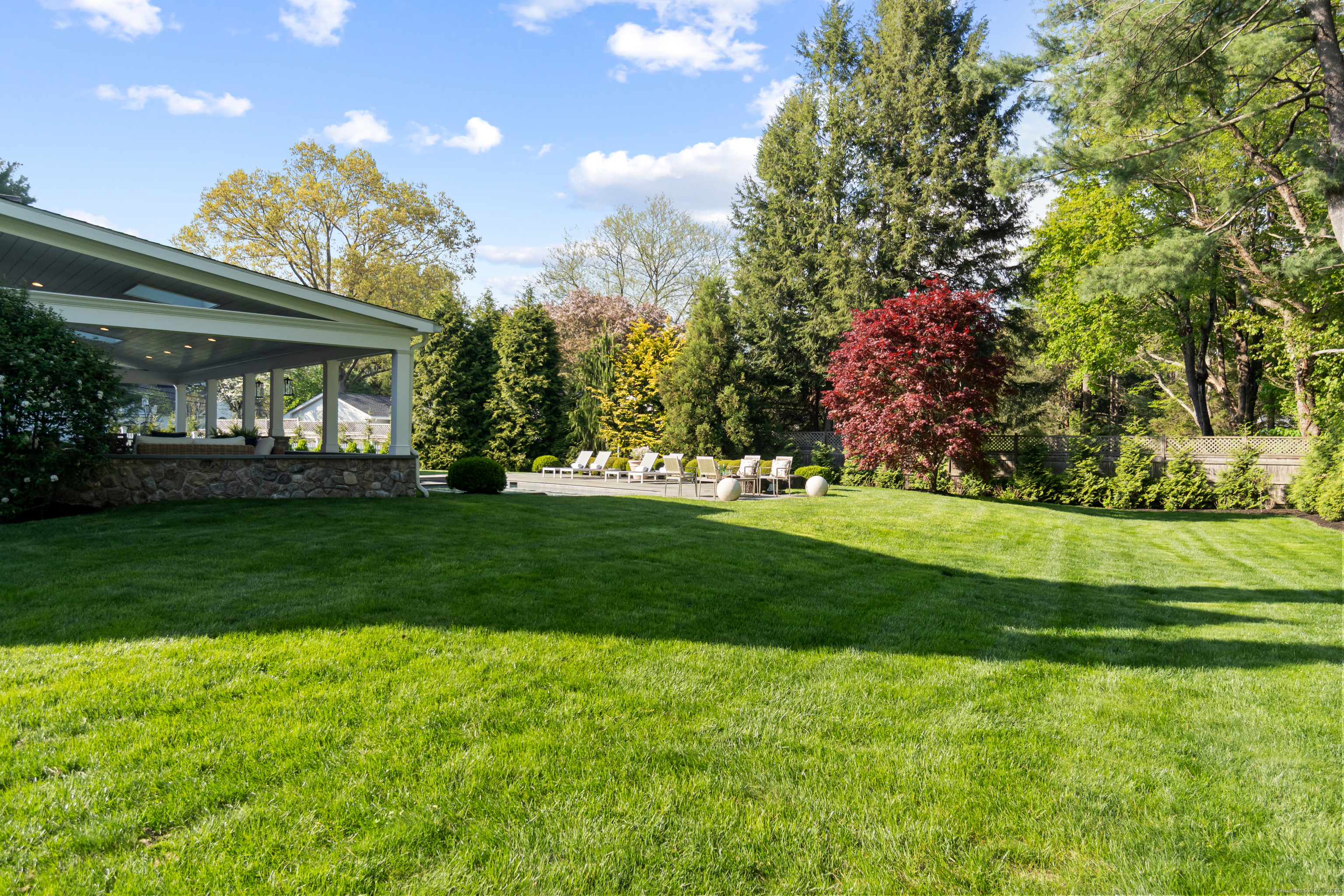 4 Silver Brook Road