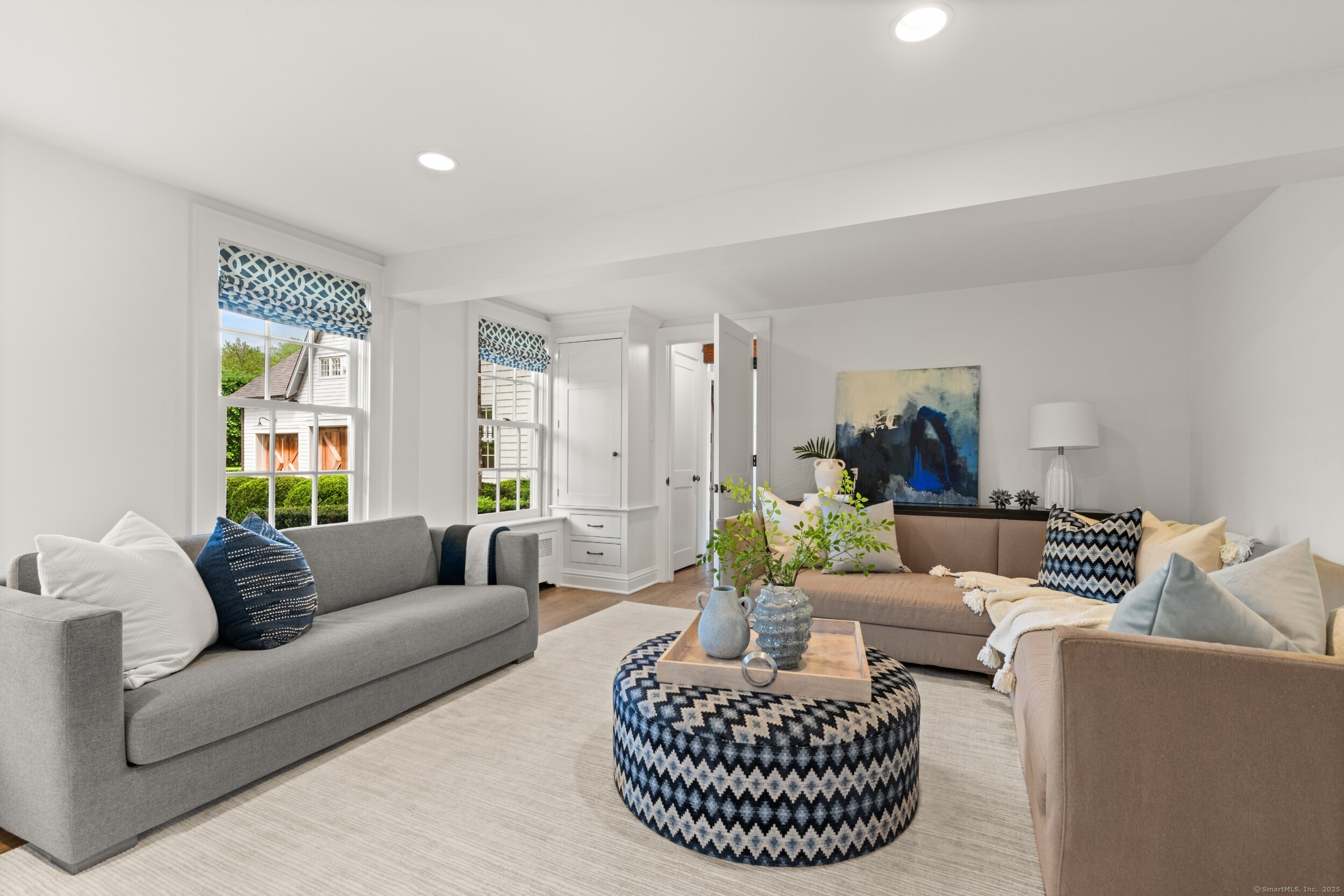 945 Oenoke Ridge