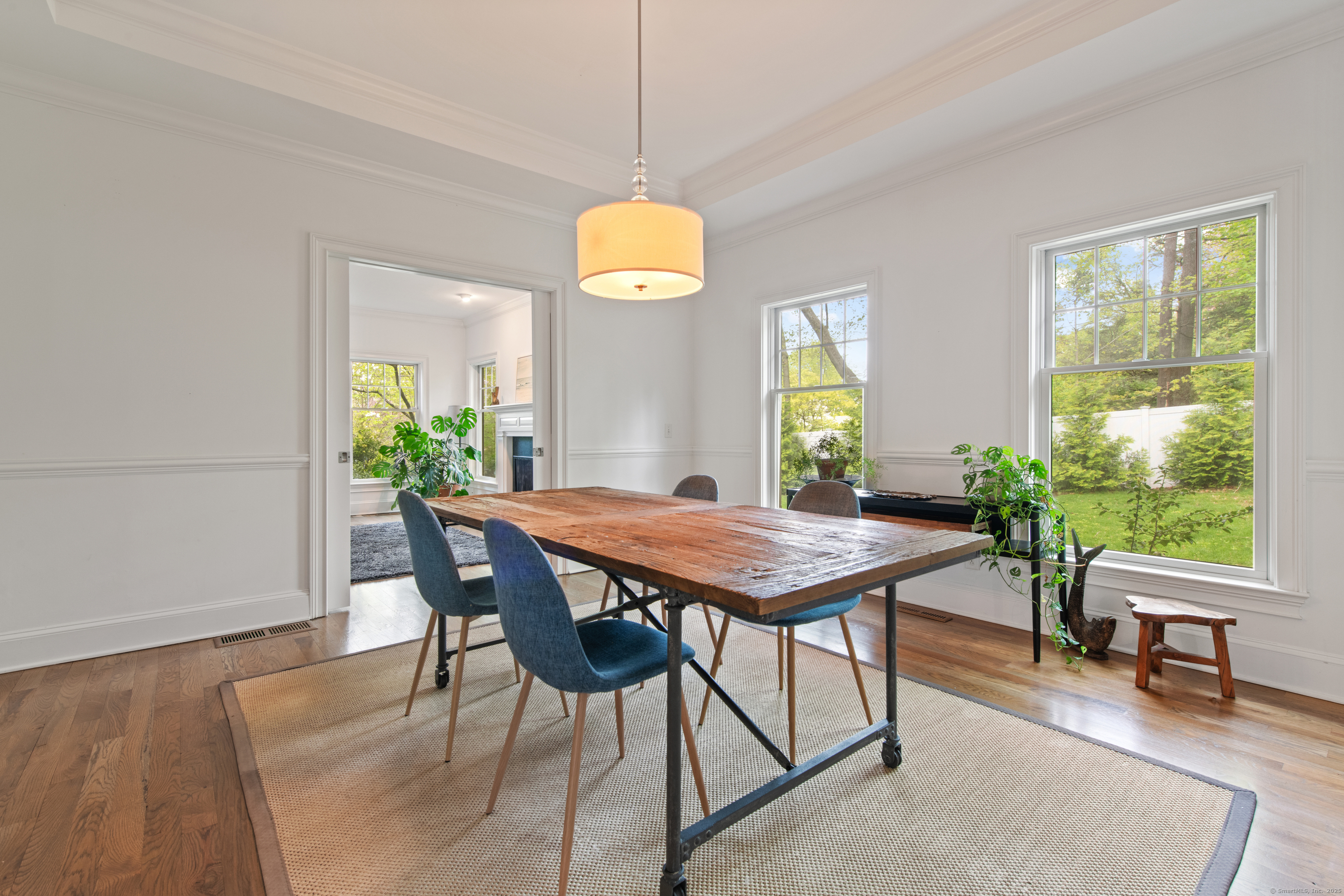 187 Compo Road South