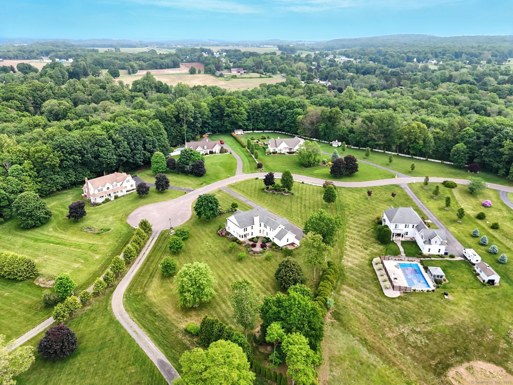 7 Brook Wood Court