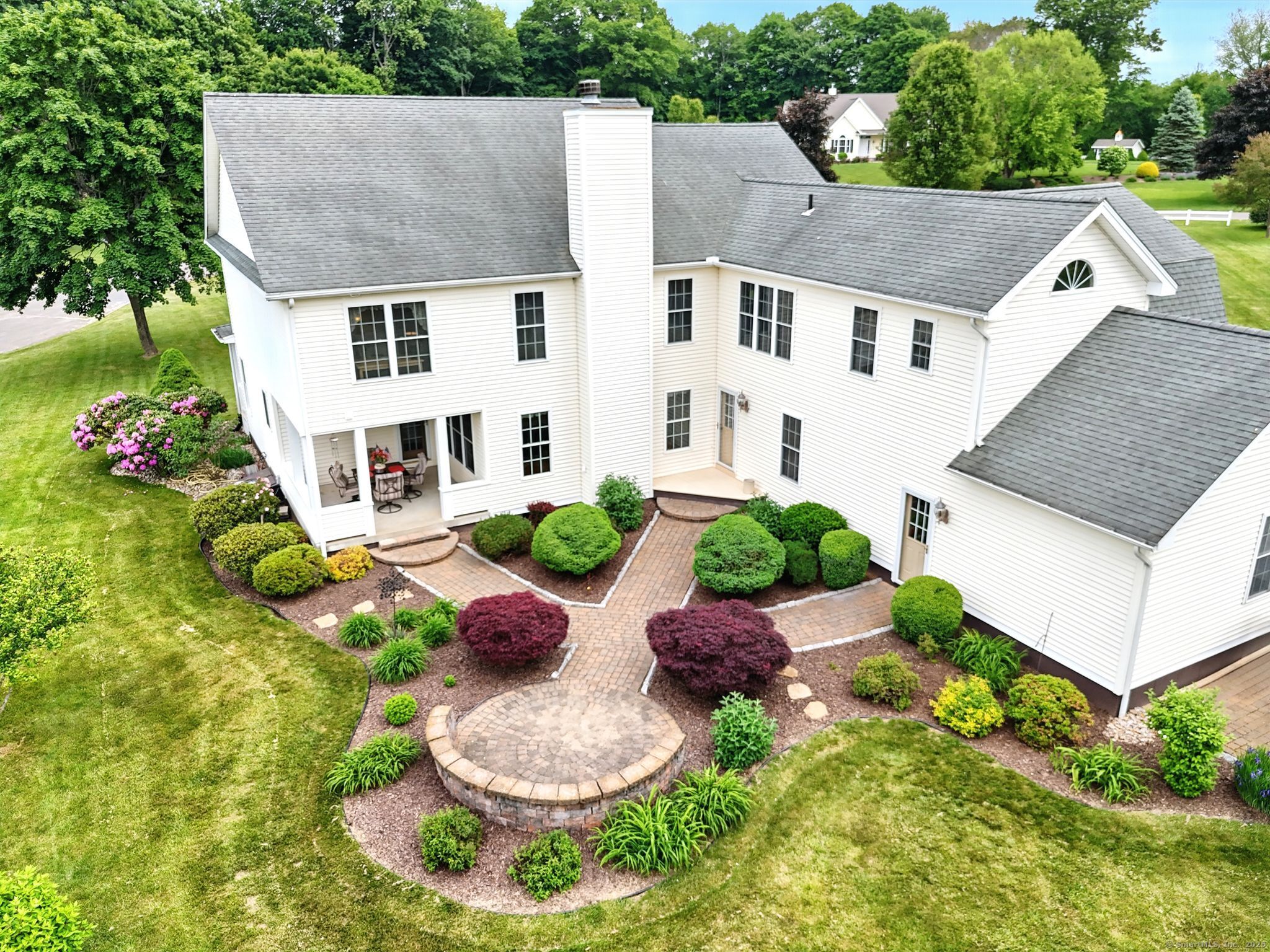 7 Brook Wood Court