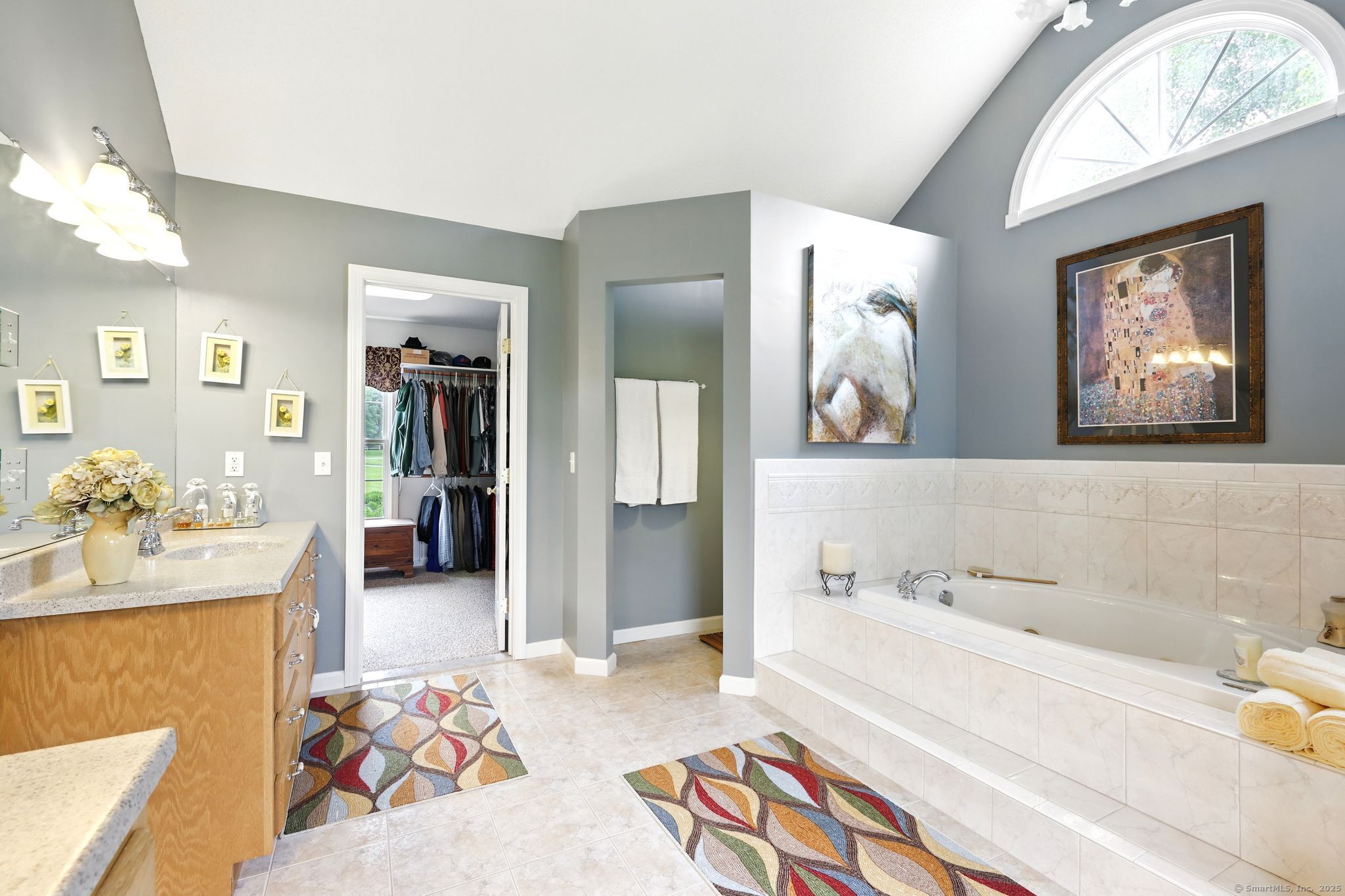 7 Brook Wood Court