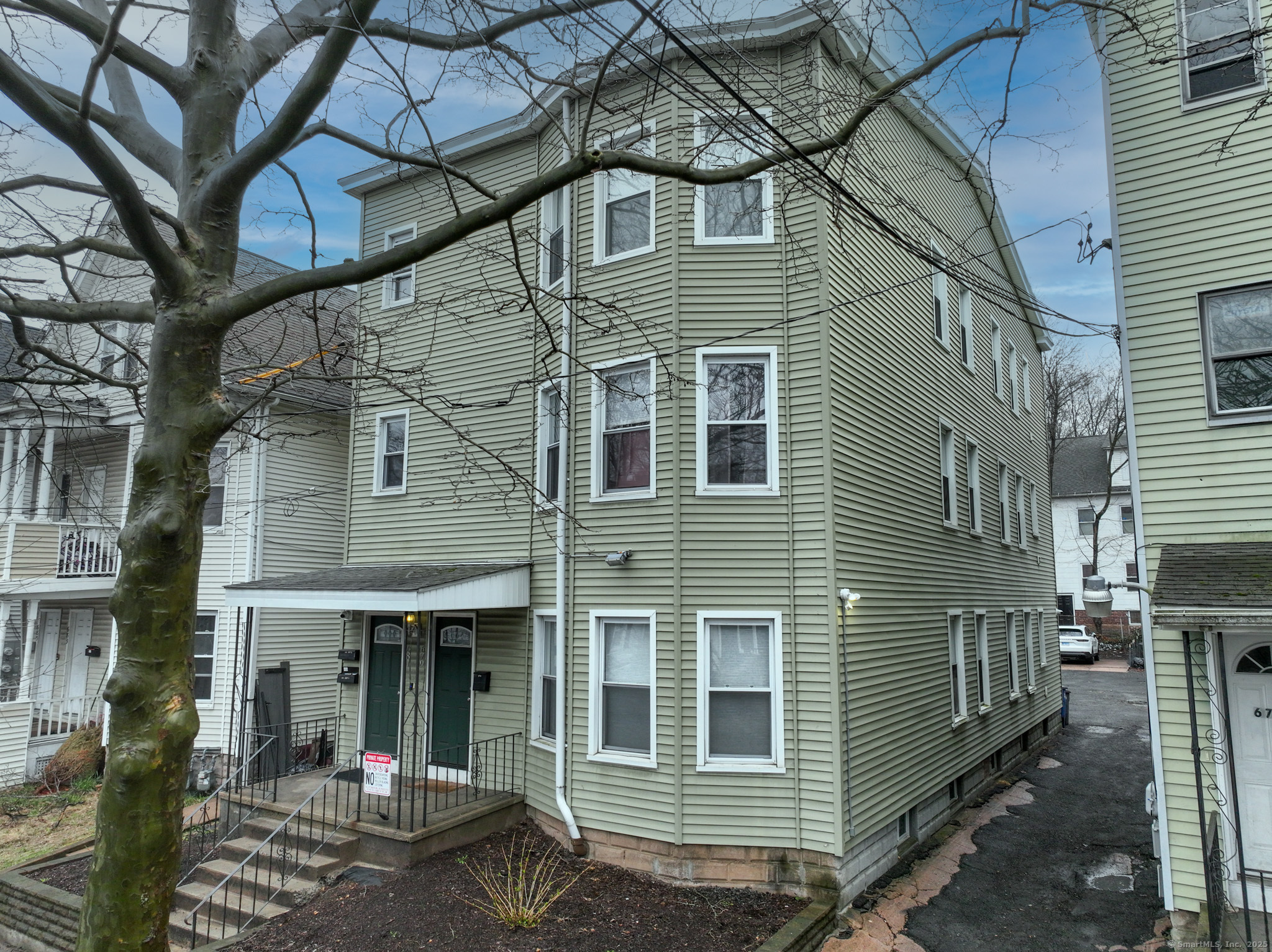 679 Winchester Avenue