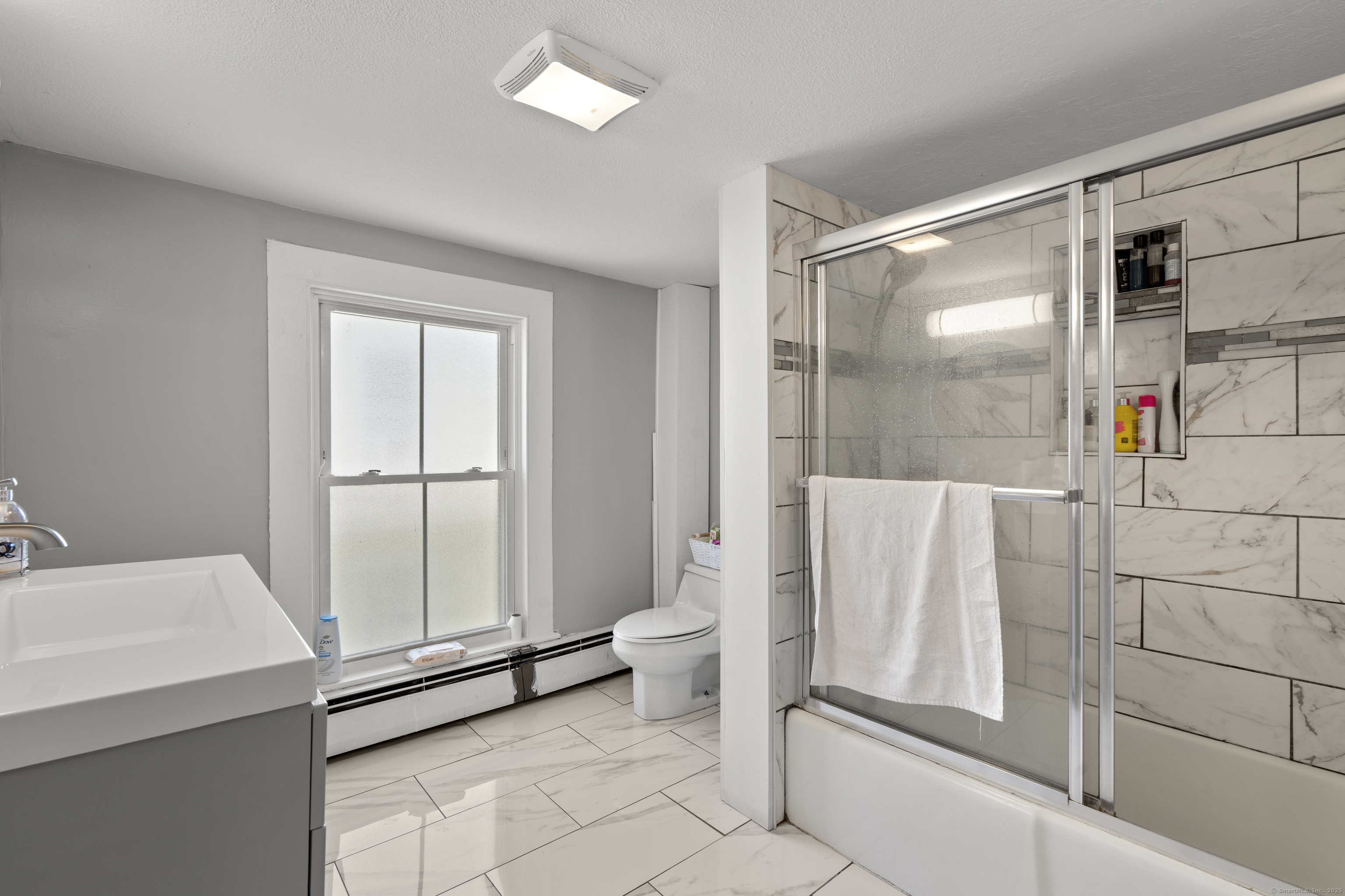 1701 Farmington Avenue