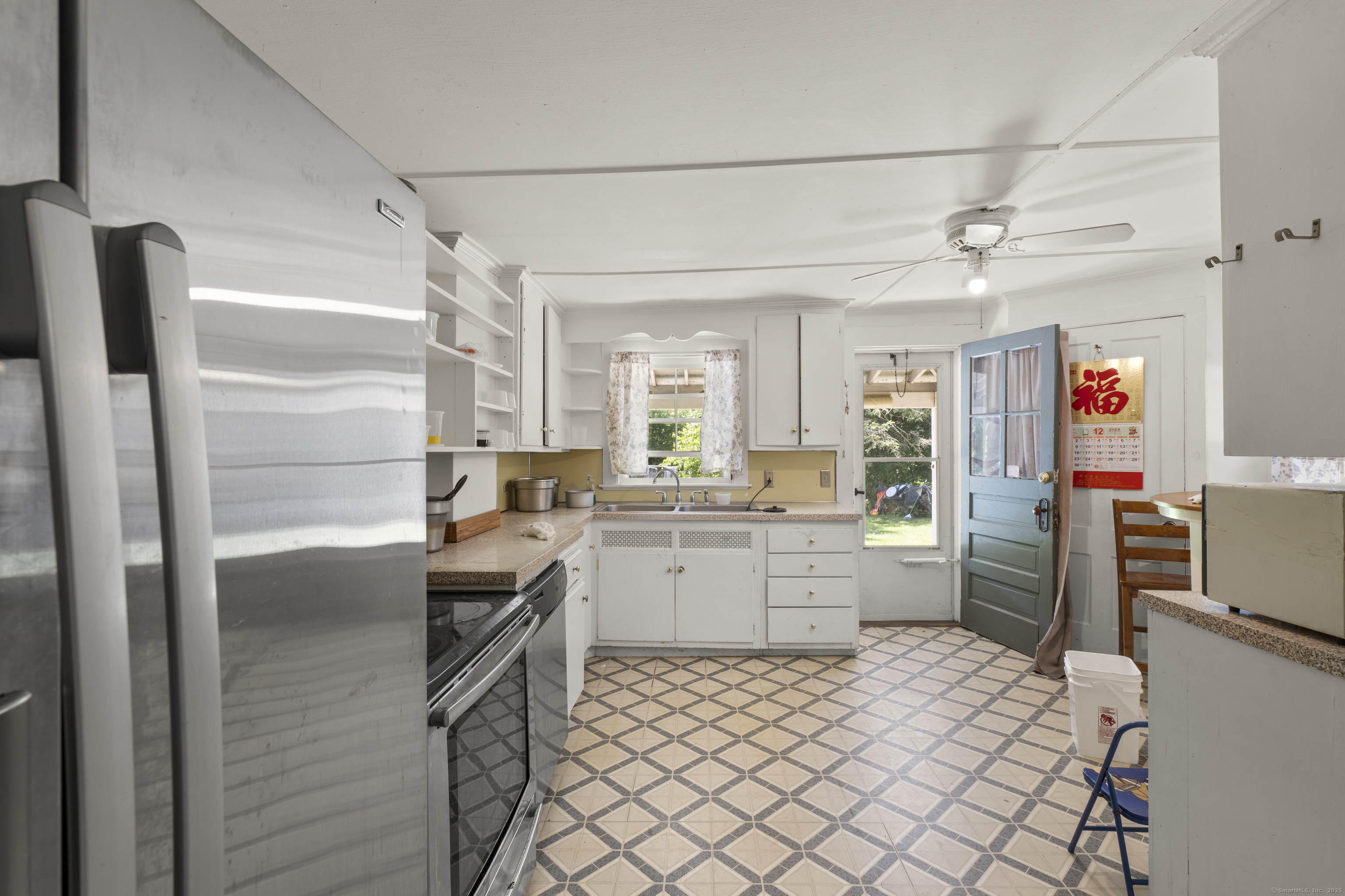 1701 Farmington Avenue