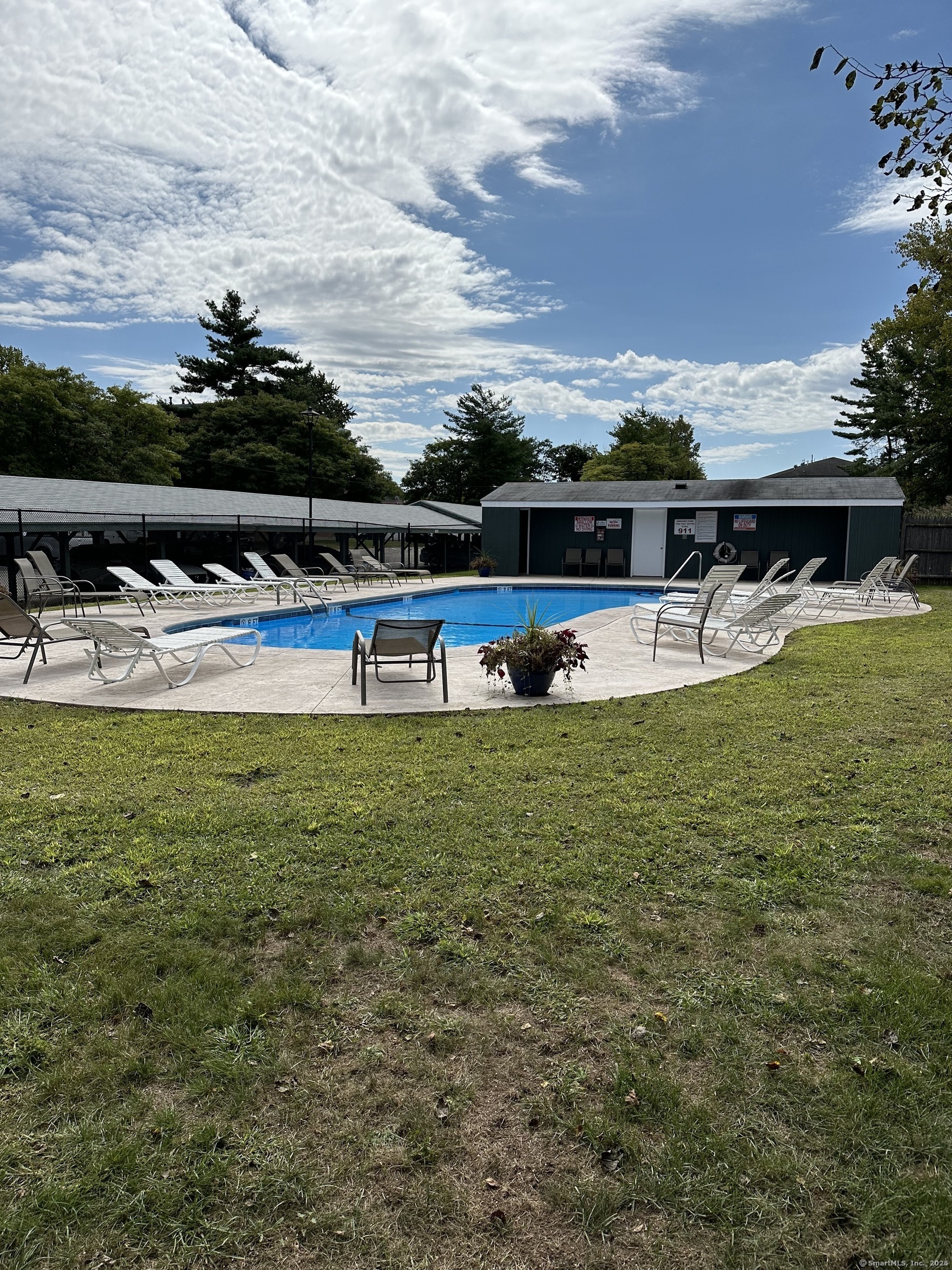 2422 Harbor View Drive 2422