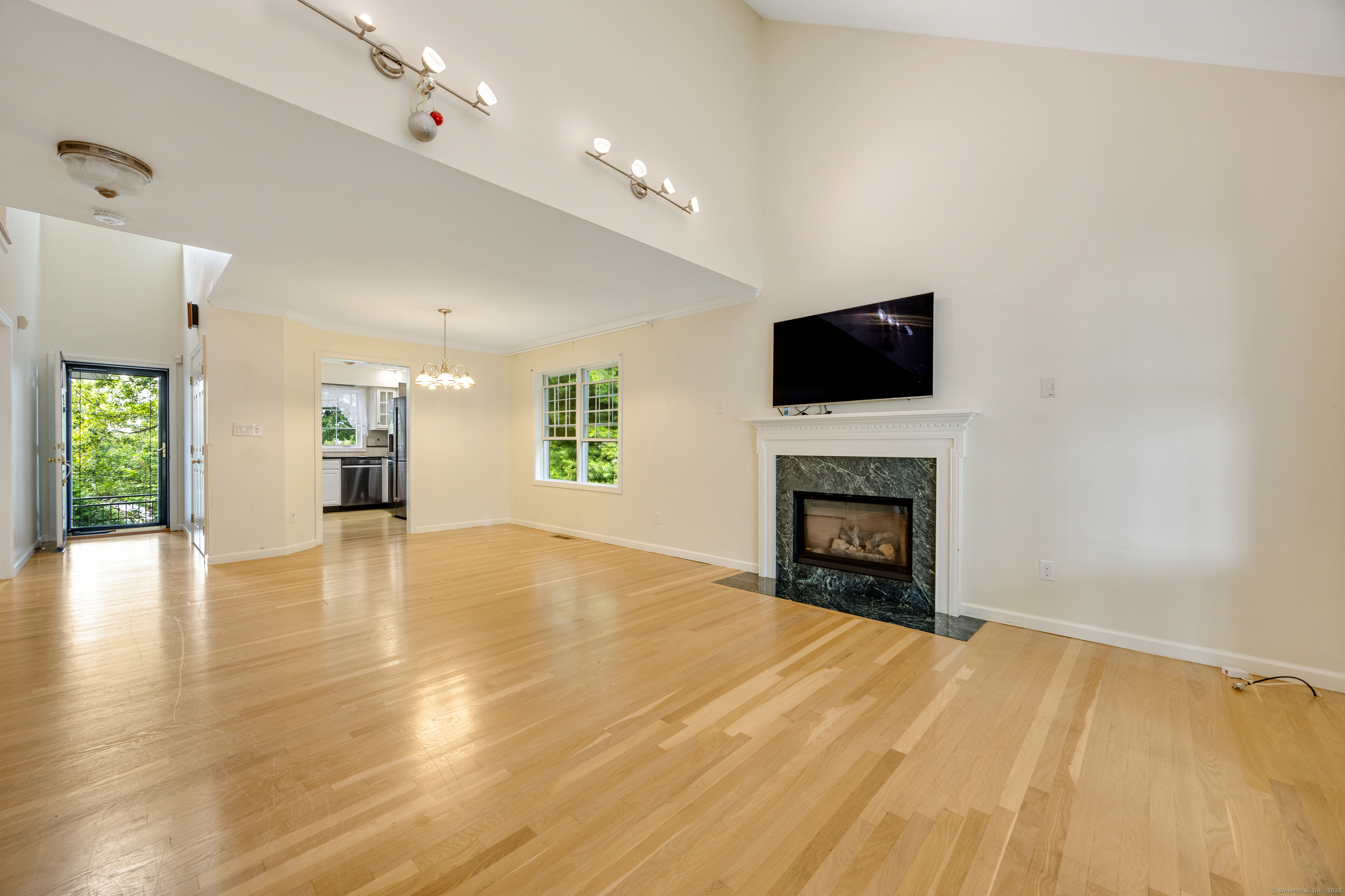 5 Peach Orchard Hill