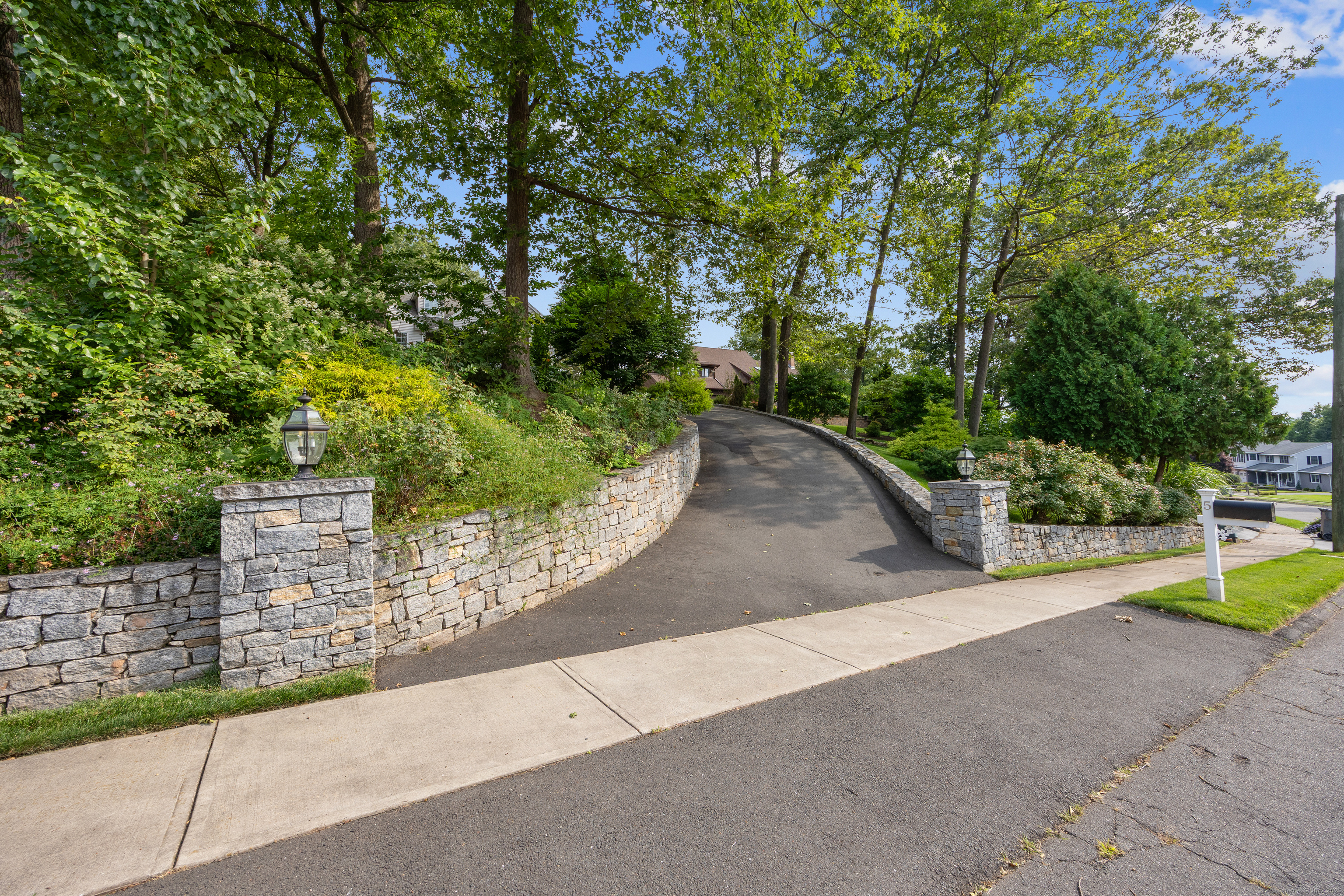 5 Peach Orchard Hill