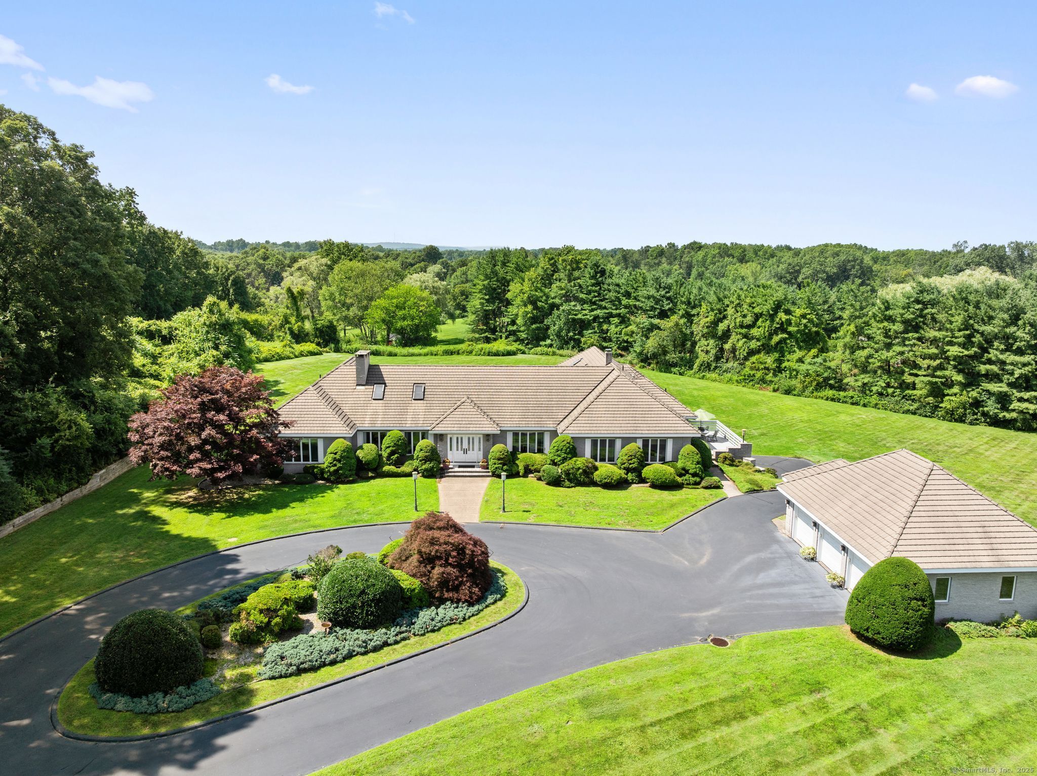 1253 Mapleton Avenue