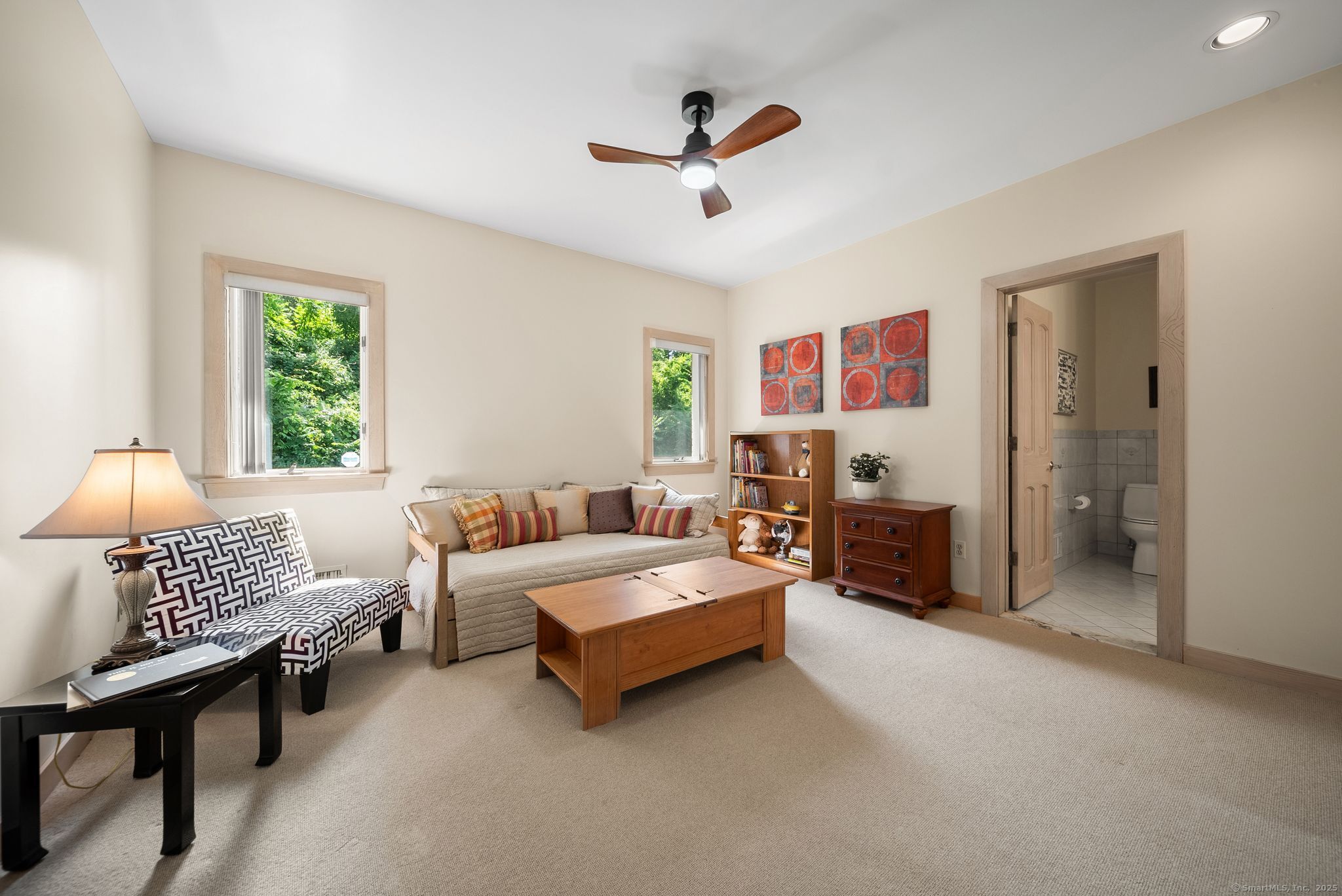 1253 Mapleton Avenue