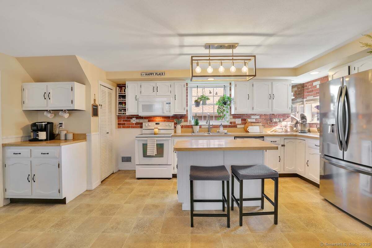 122 Carpenter Avenue