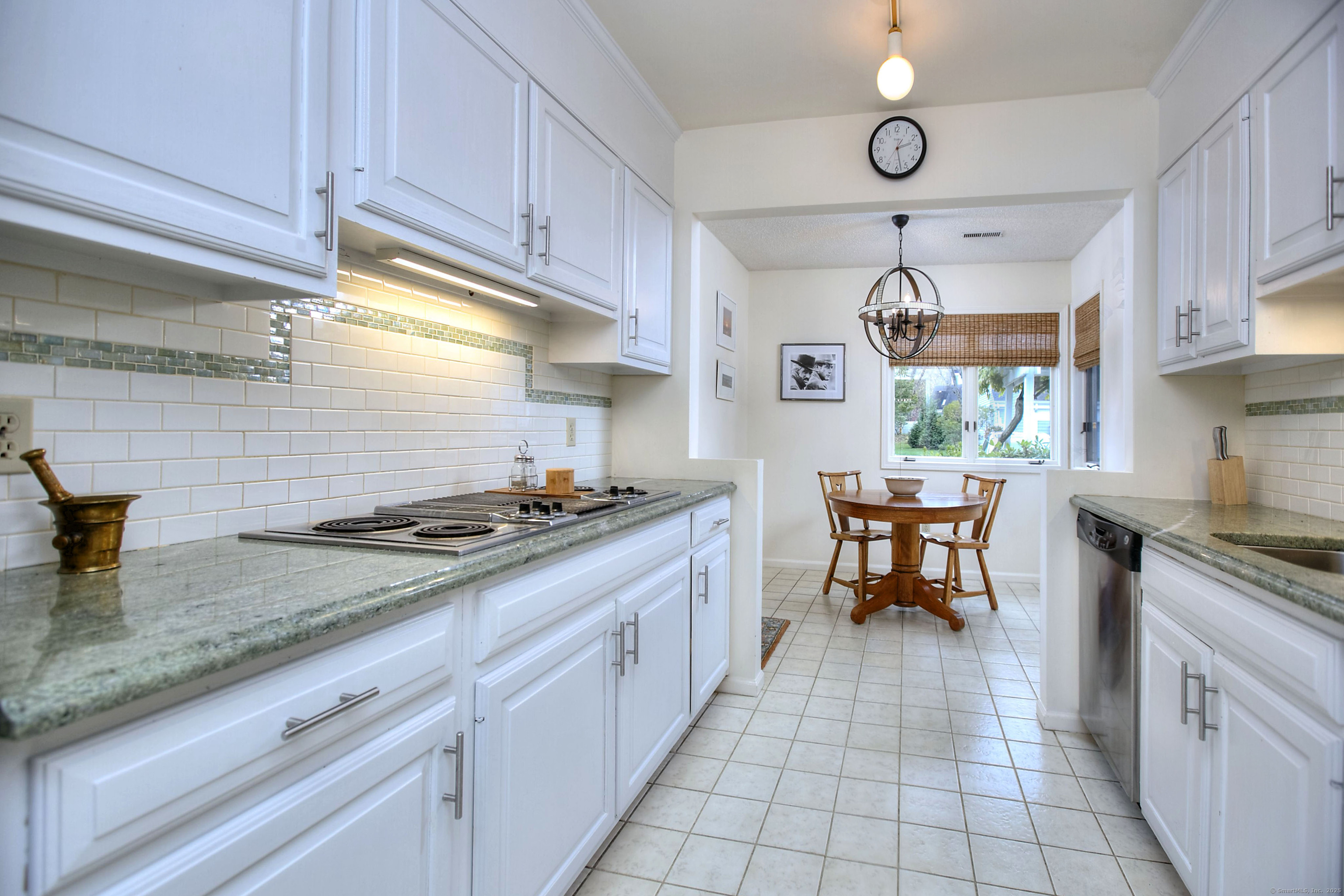 220 Lansdowne 220