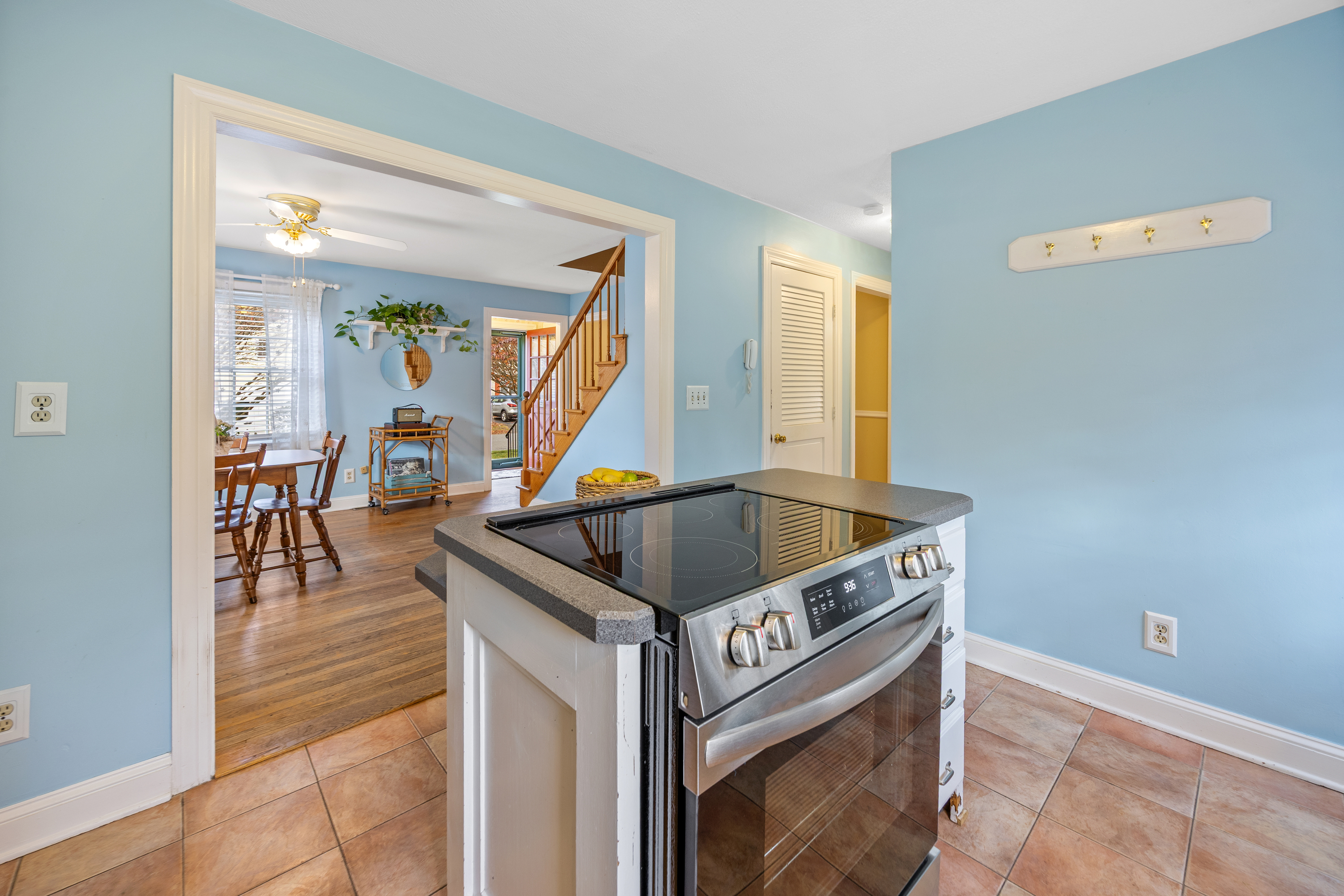 71 Treadwell Avenue