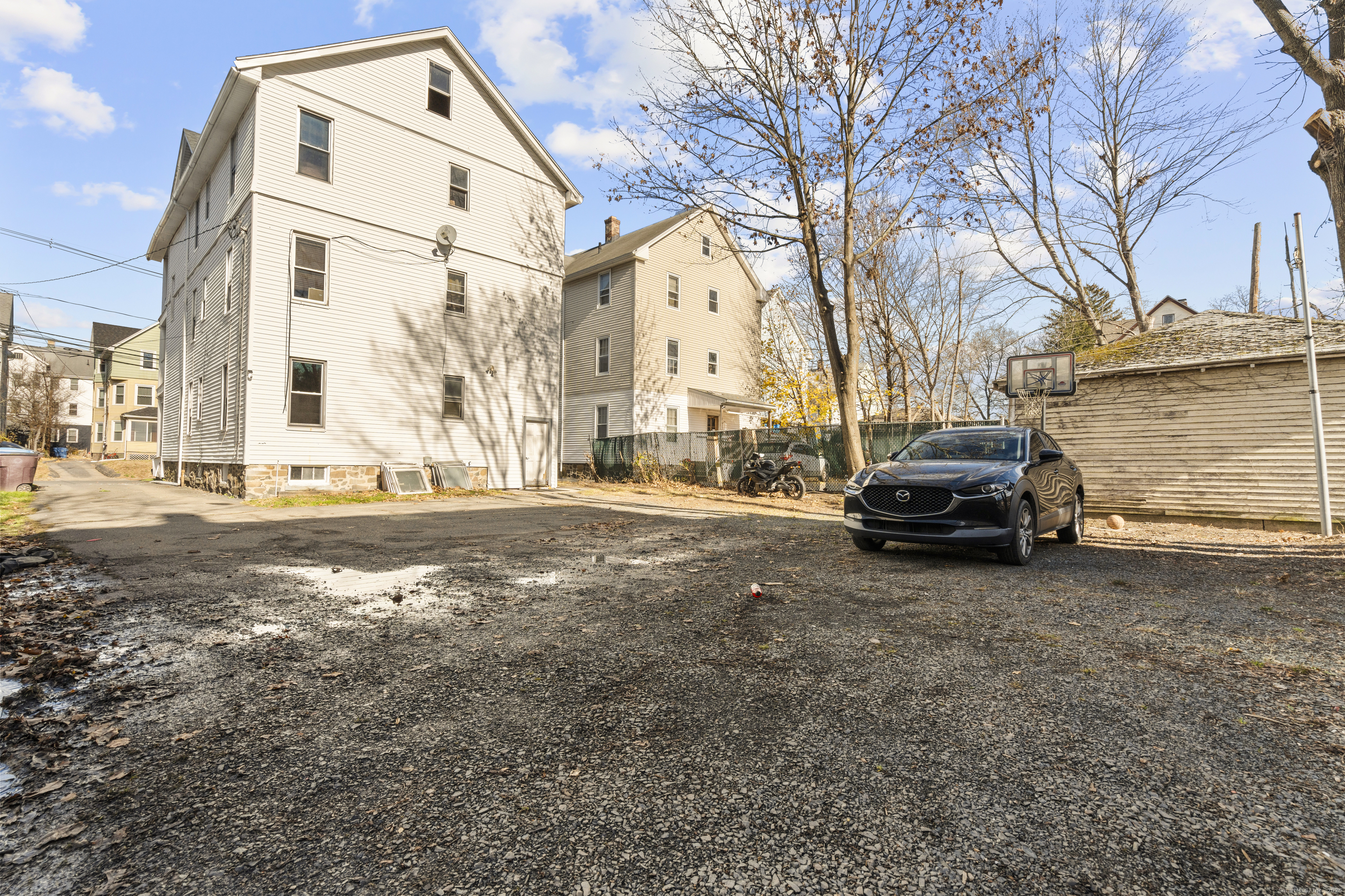 100 Shuttle Meadow Avenue